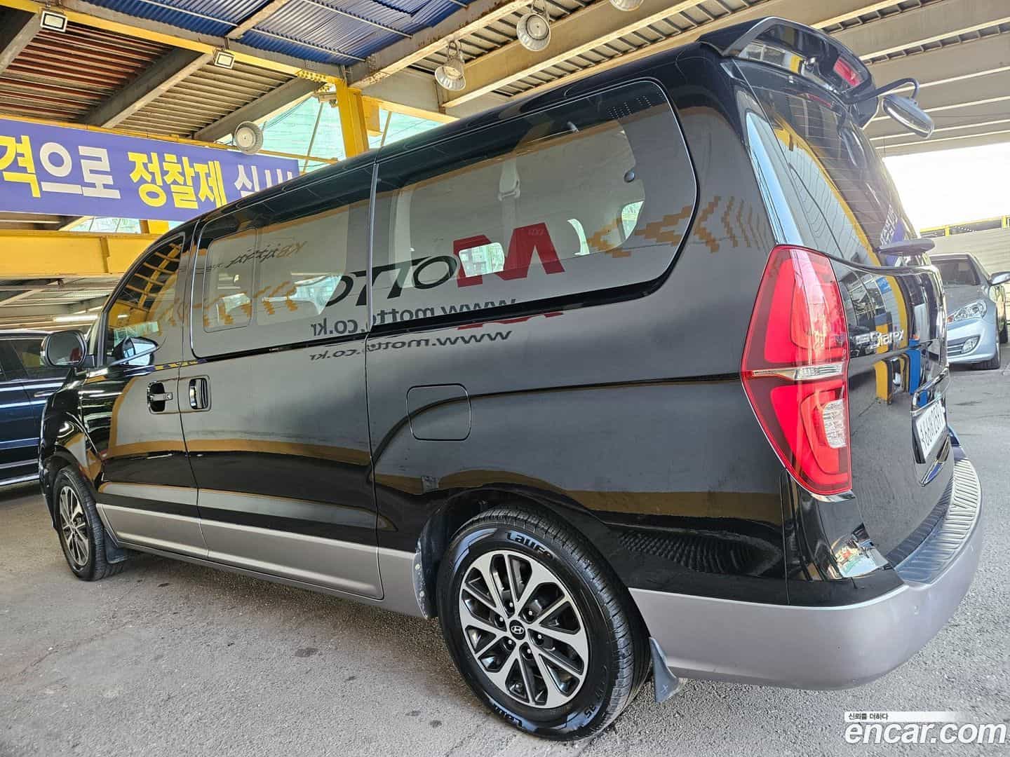 Starex Hyundai 2018.6-INNER-006