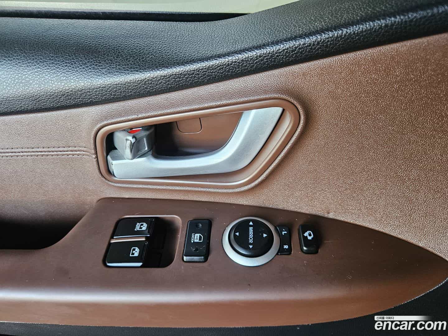 Starex Hyundai 2018.6-INNER-009