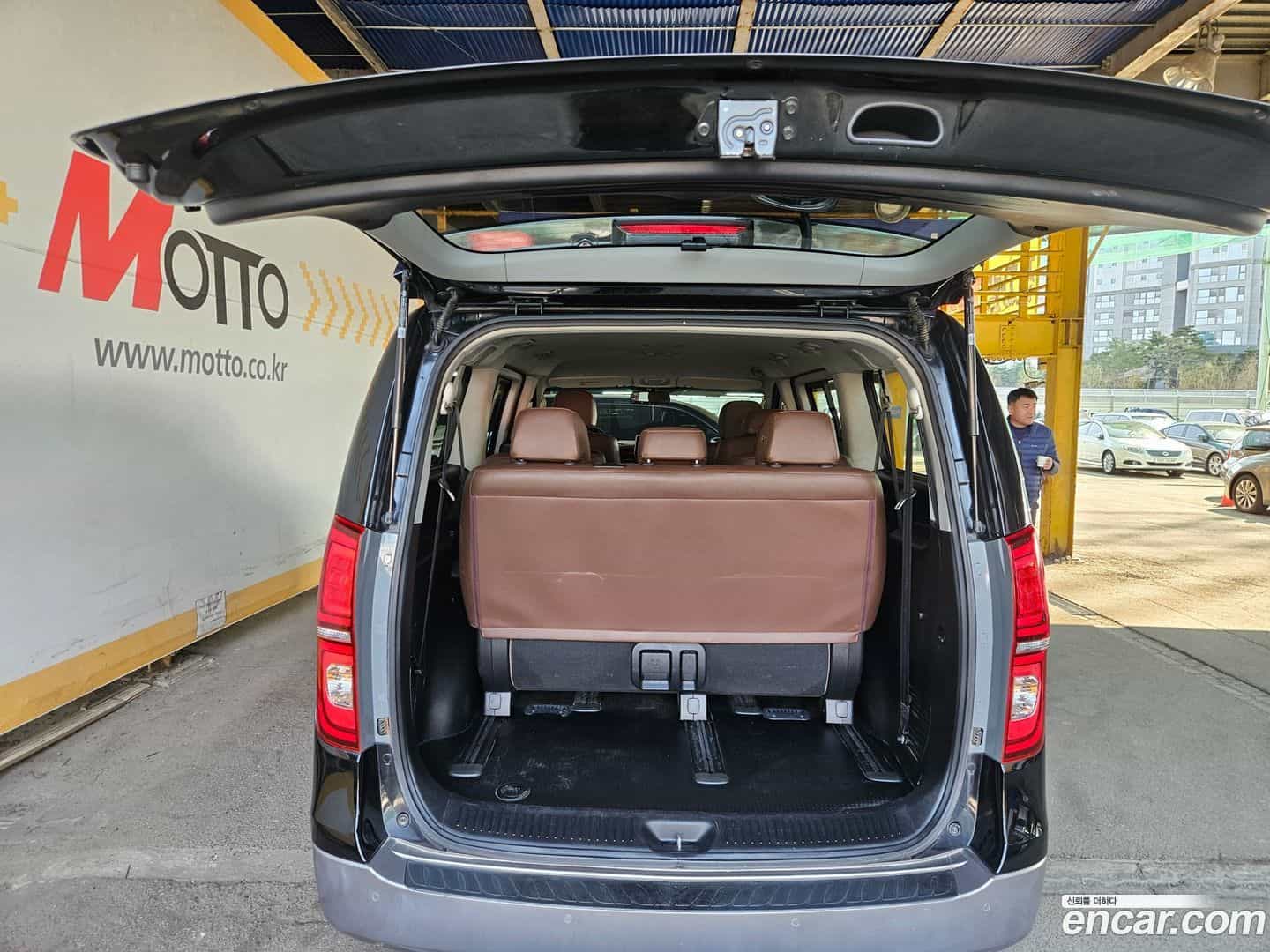 Starex Hyundai 2018.6-OPTION-022