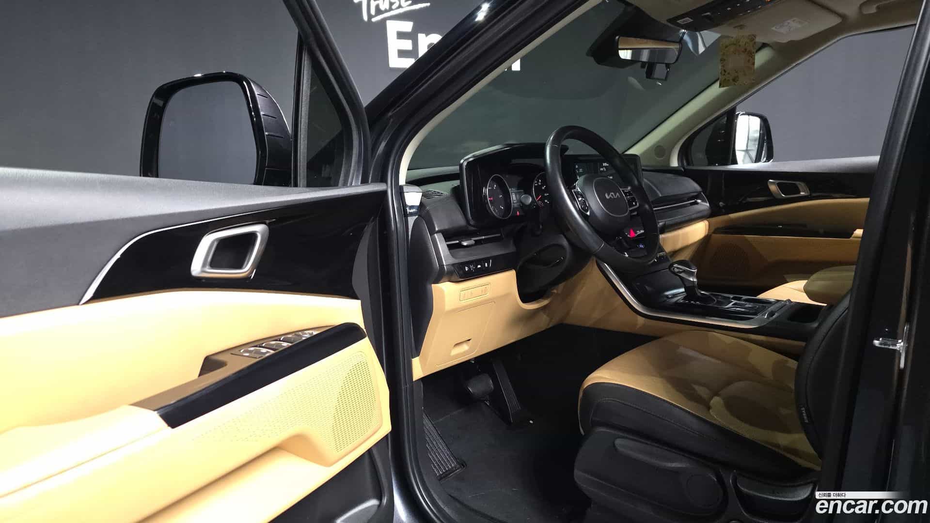 Canival Kia 2023.1-INNER-010