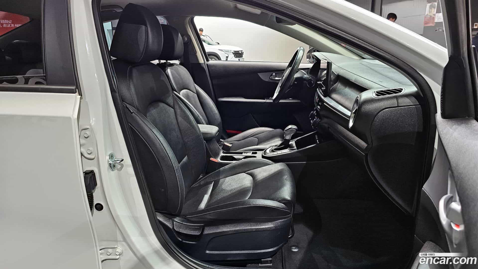 K3 Kia 2022.5-INNER-010