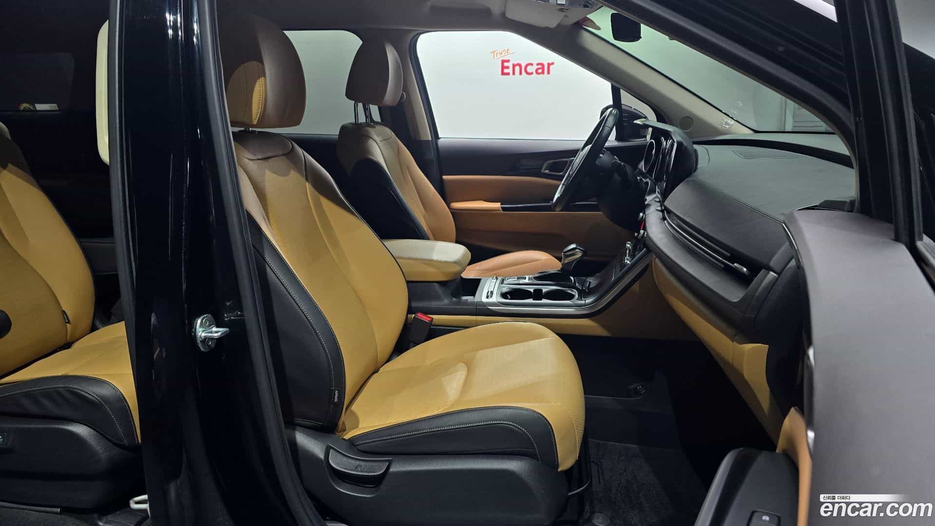 Canival Kia 2022.1-INNER-010