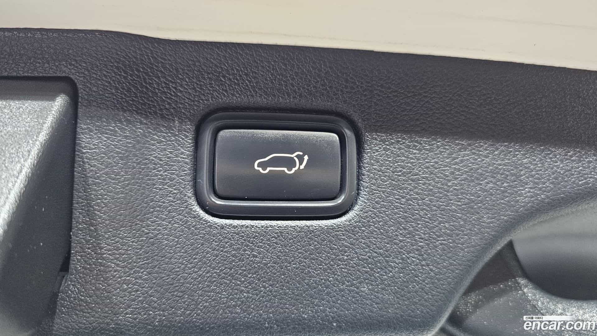 Sorento Kia 2017.8-OPTION-024