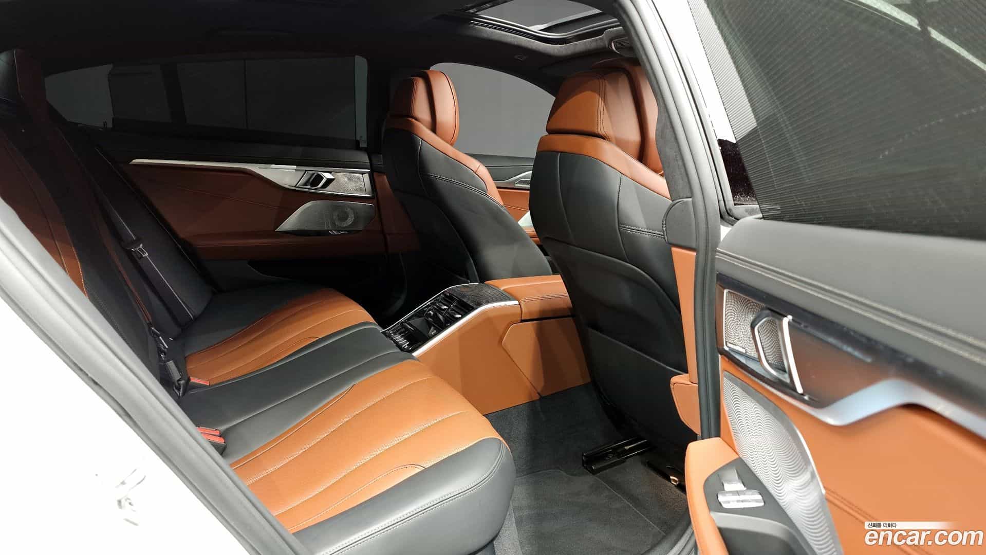 8-Series BMW 2025.4-OPTION-015