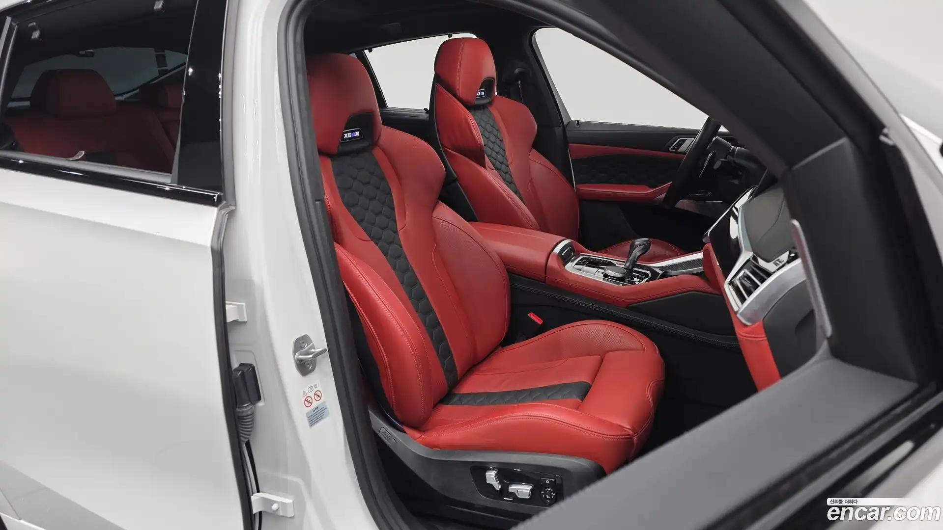 X6M BMW 2022.5-INNER-010