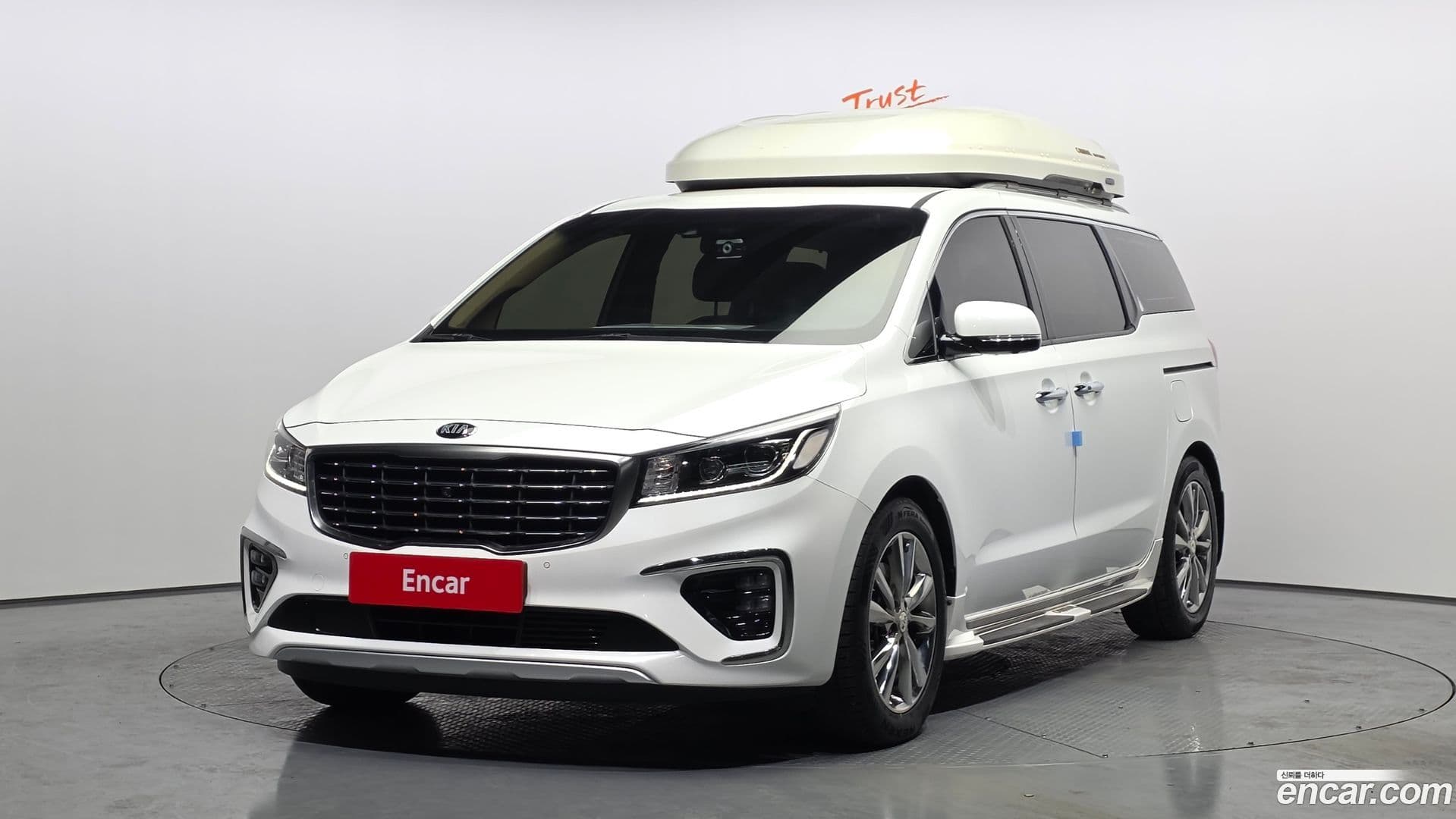 Main__Slider__Photo:Canival Kia 2018.4-0