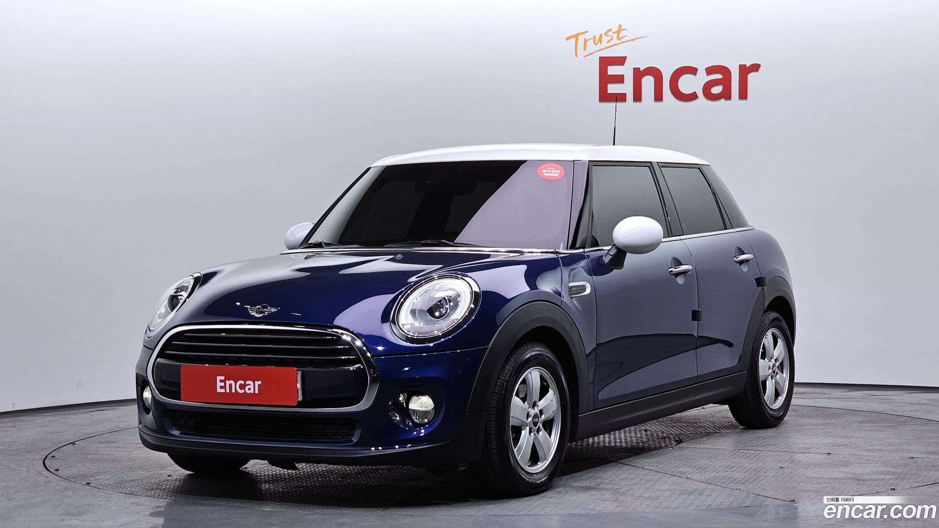 Main__Slider__Photo:Cooper Mini 2017.9-0