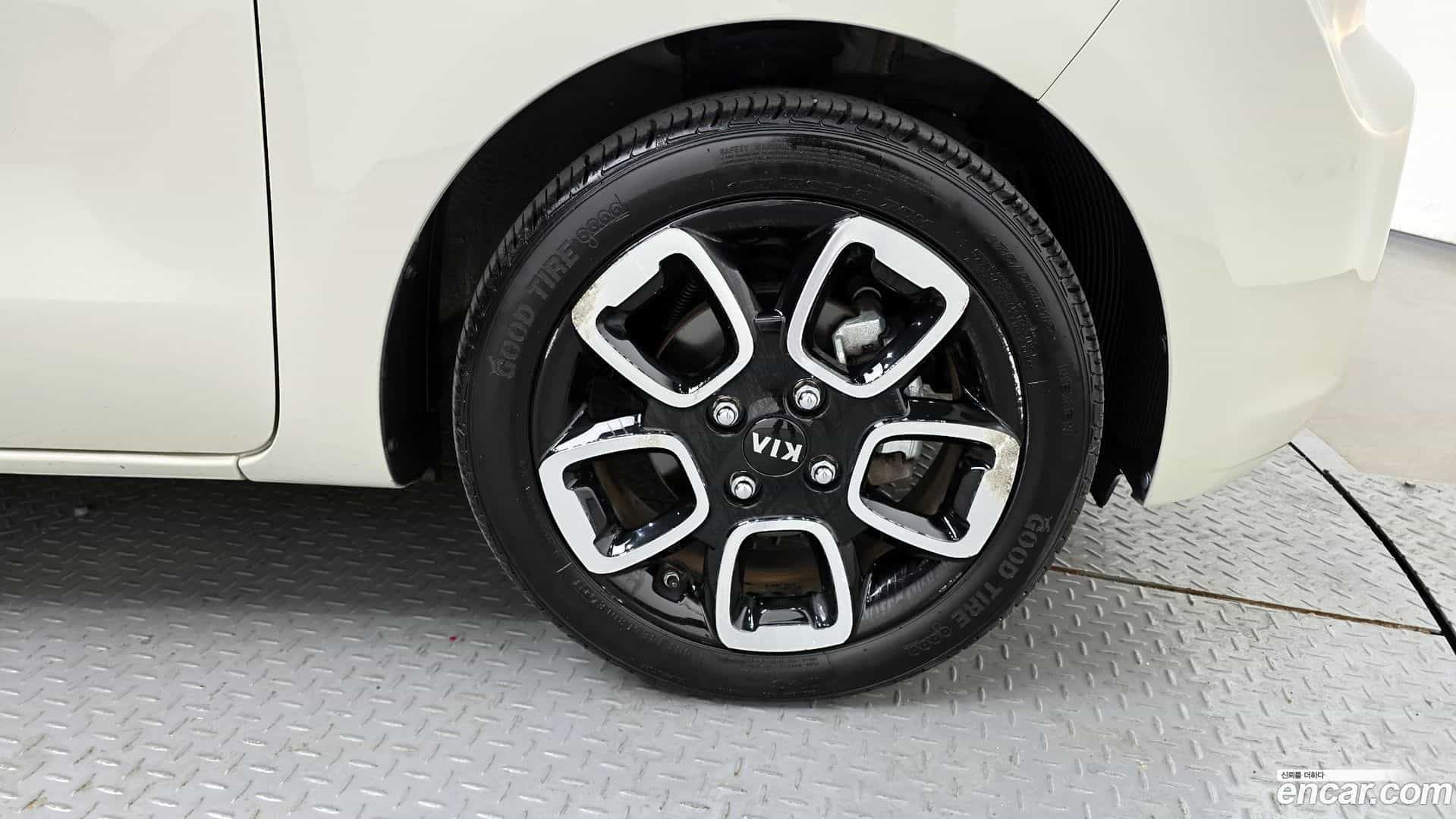 RAY Kia 2018.2-OUTER-005