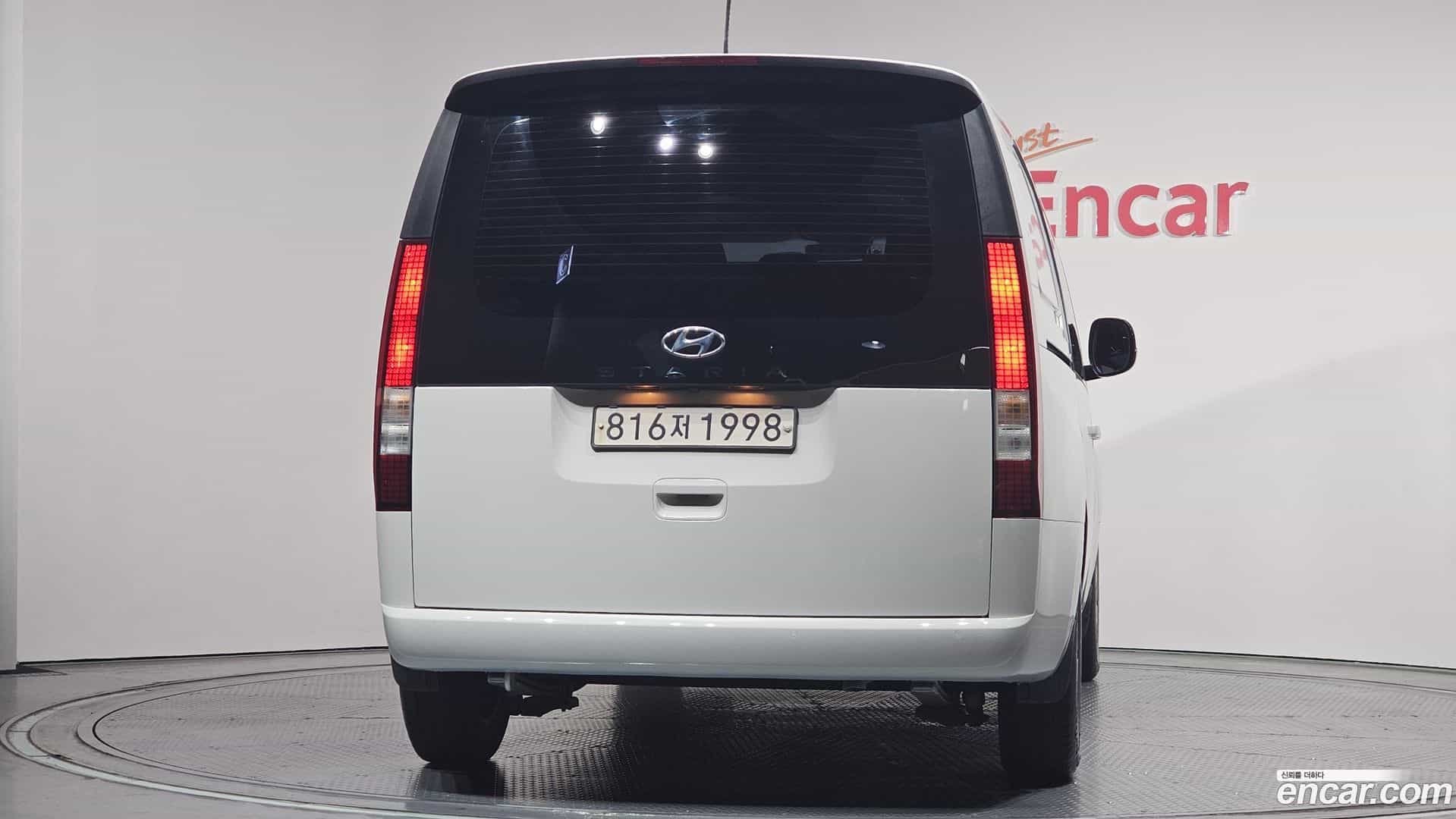 Staria Hyundai 2022.0-OUTER-004