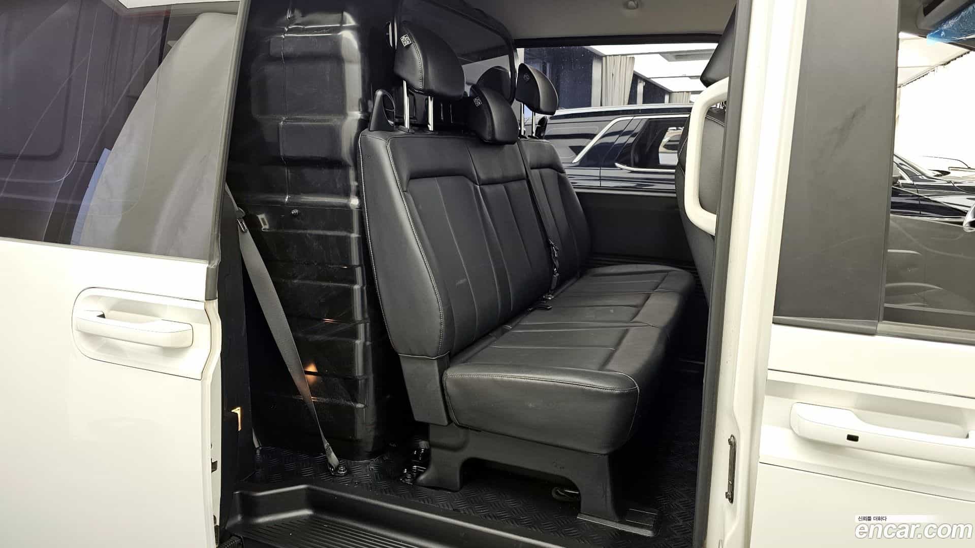 Staria Hyundai 2022.0-OPTION-016