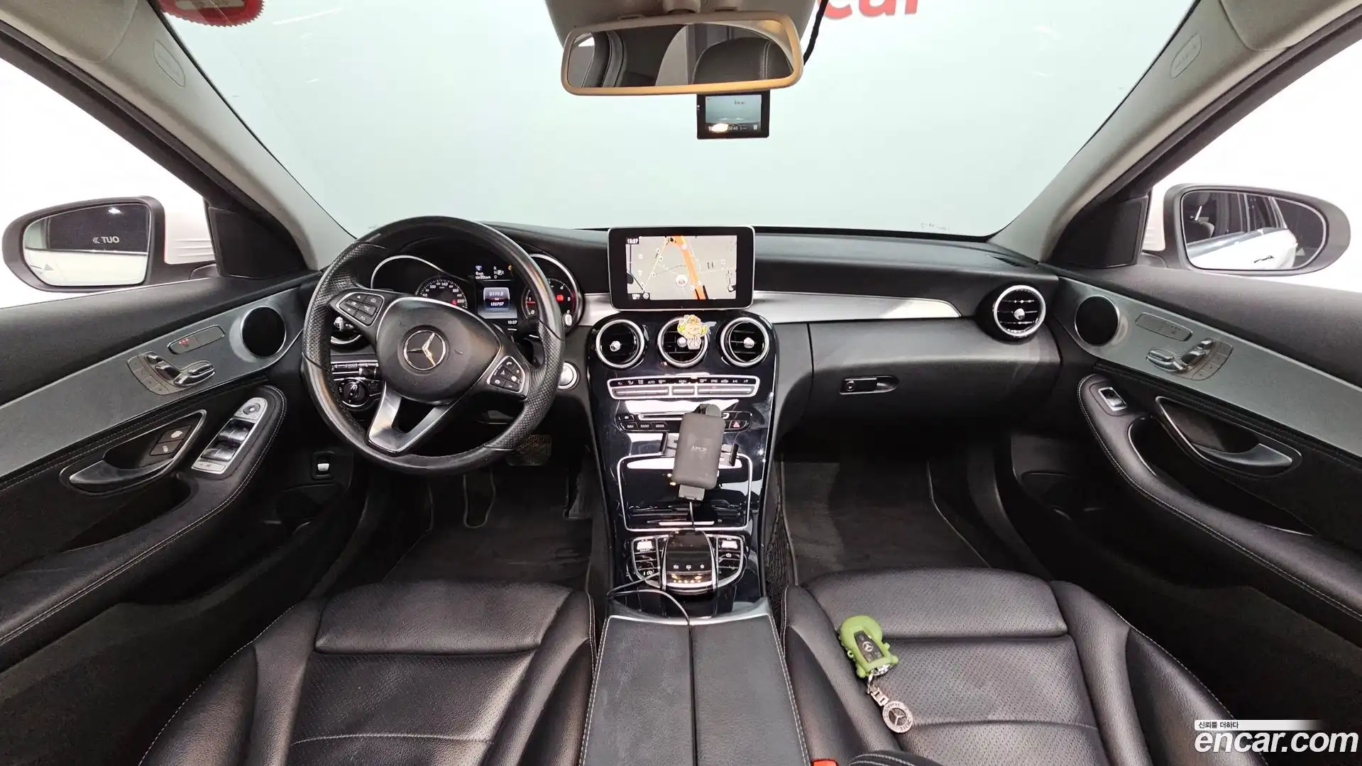 C-Class Mercedes-Benz 2015.6-INNER-007