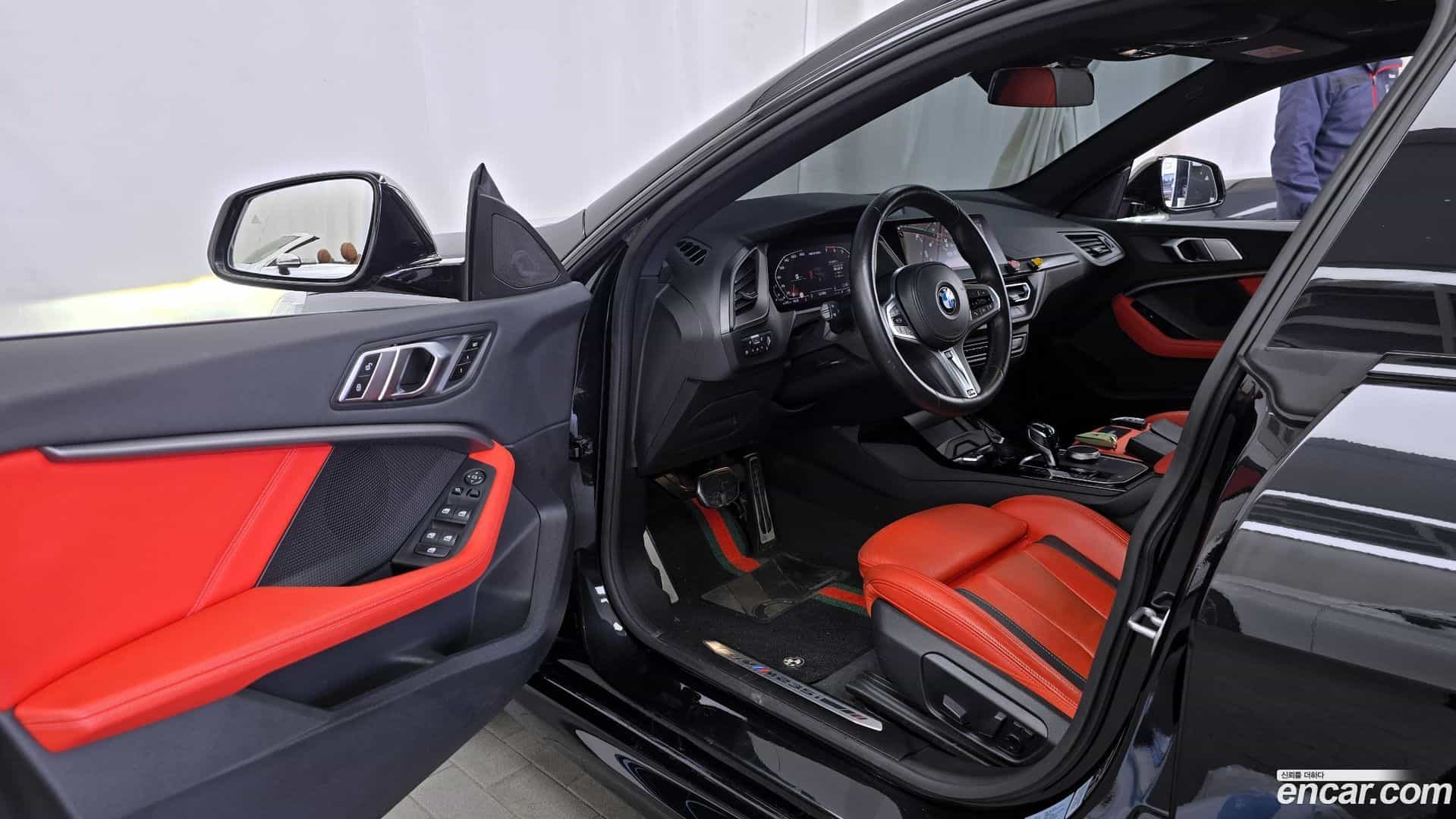 2-Series BMW 2021.1-INNER-010