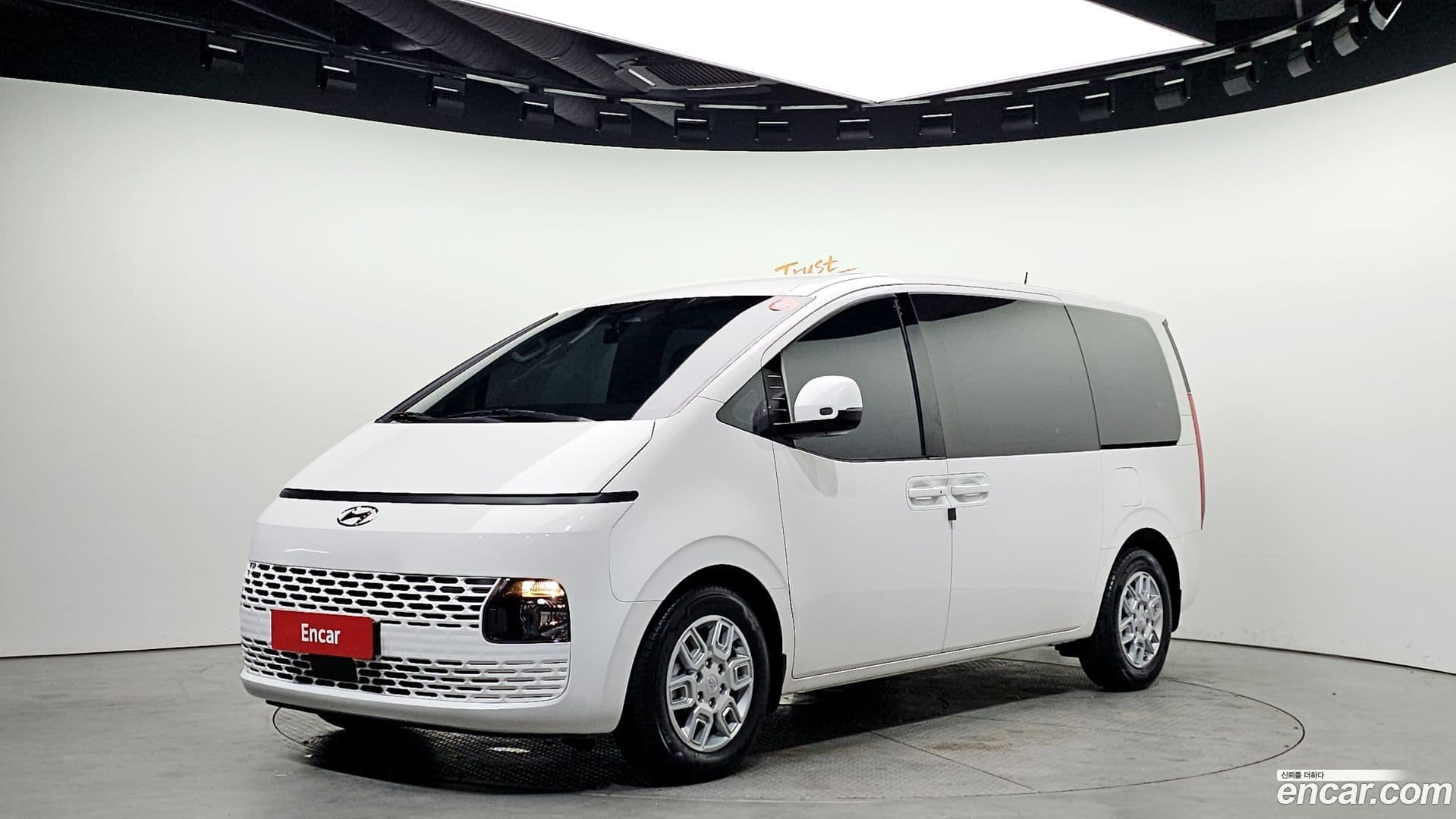 Main__Slider__Photo:Staria Hyundai 2022.2-0