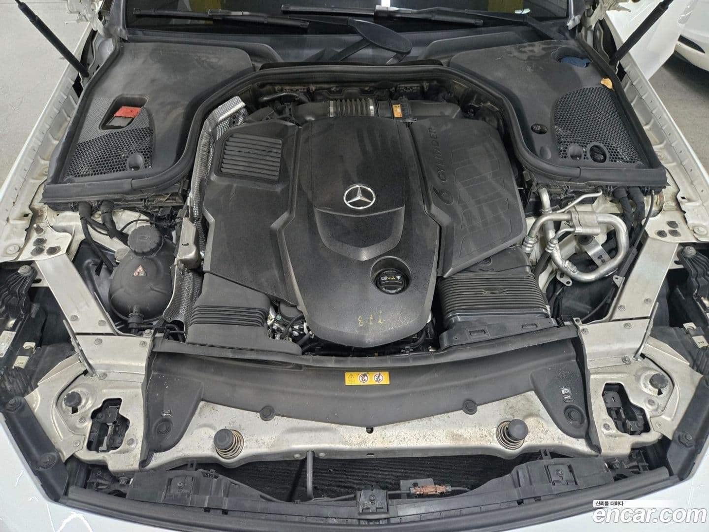 Main__Slider__Photo:CLS-Class Mercedes-Benz 2018.10-5