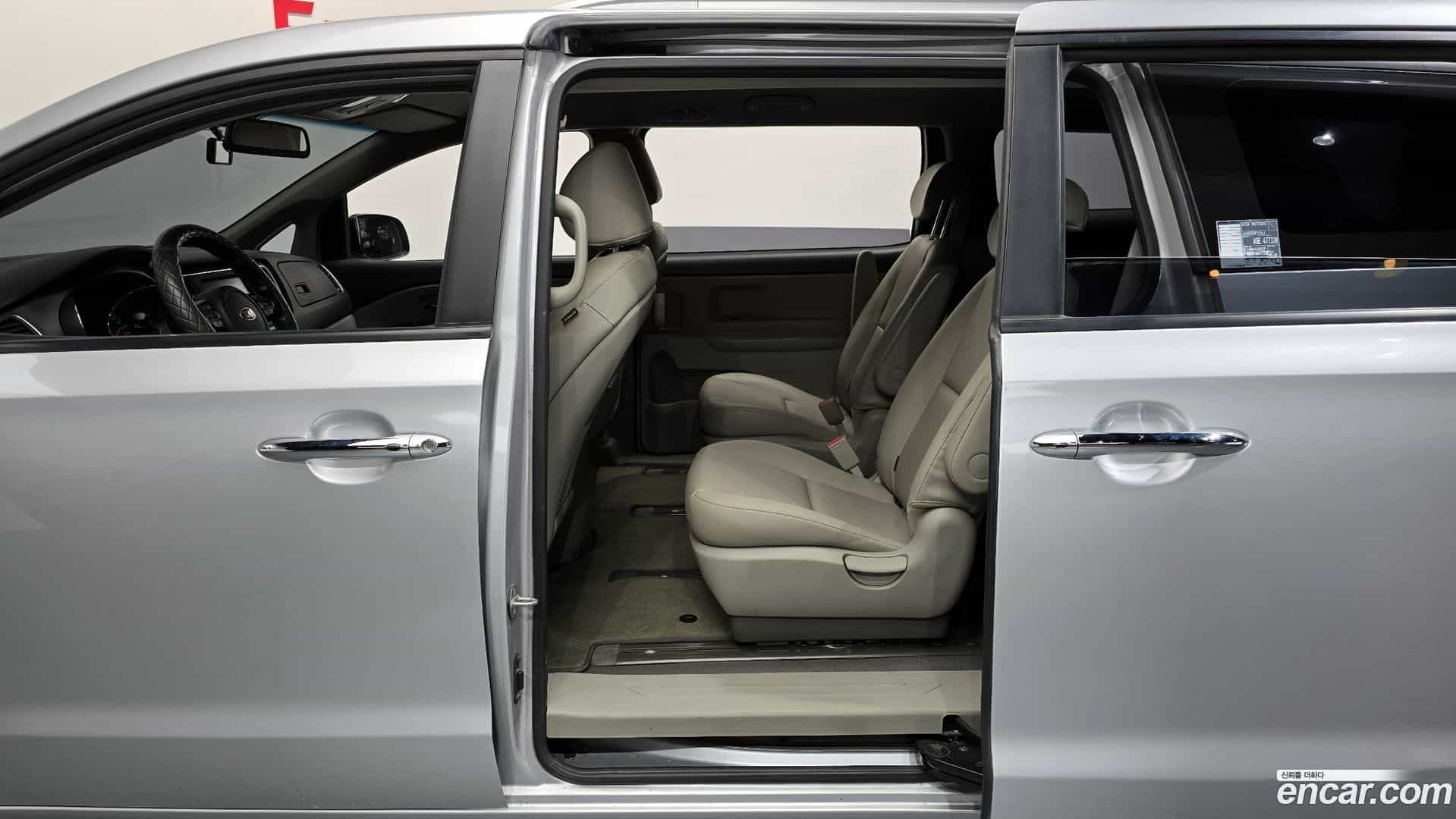 Canival Kia 2018.6-OPTION-016