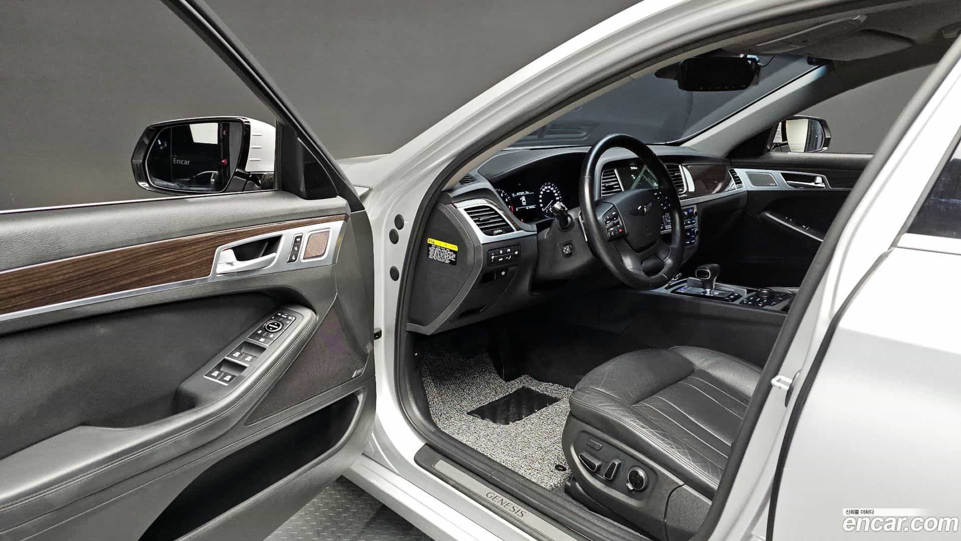 G80 Genesis 2016.10-INNER-010