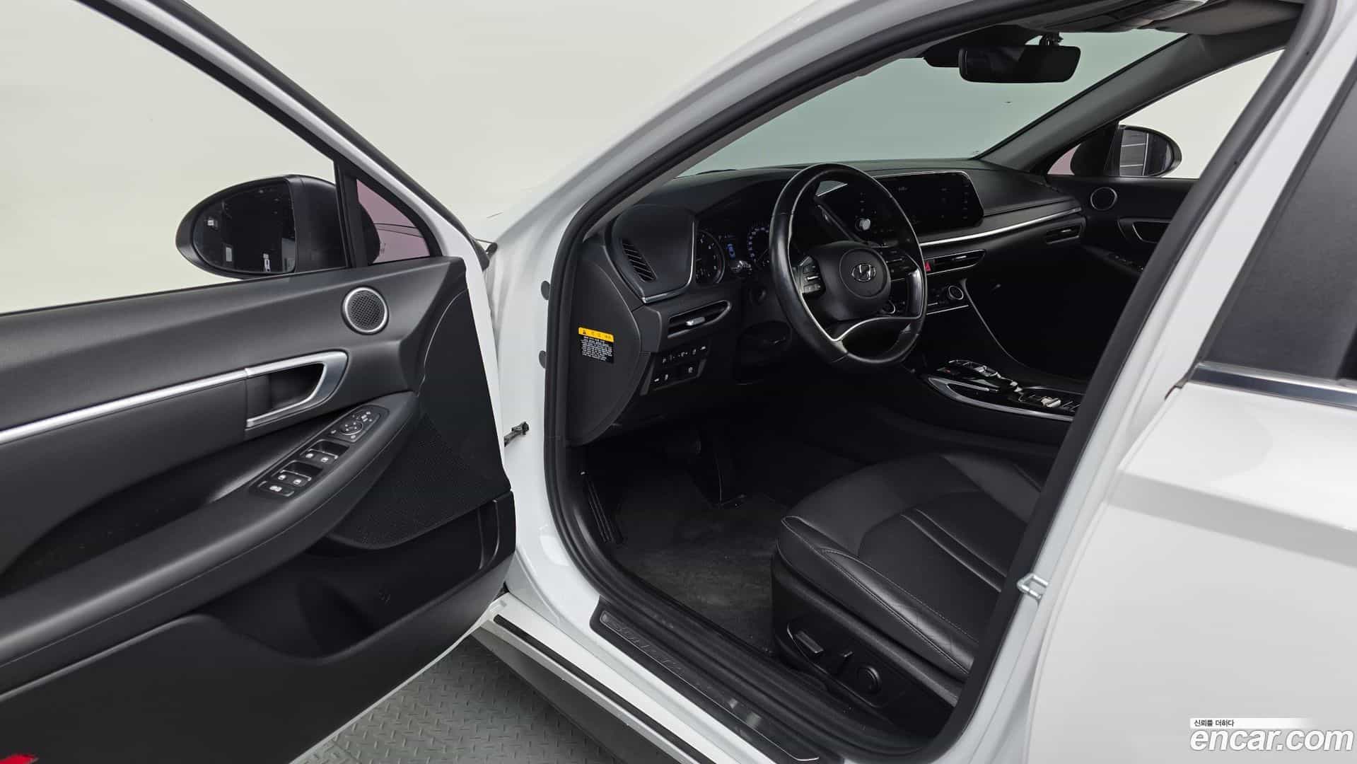 Sonata Hyundai 2020.2-INNER-010