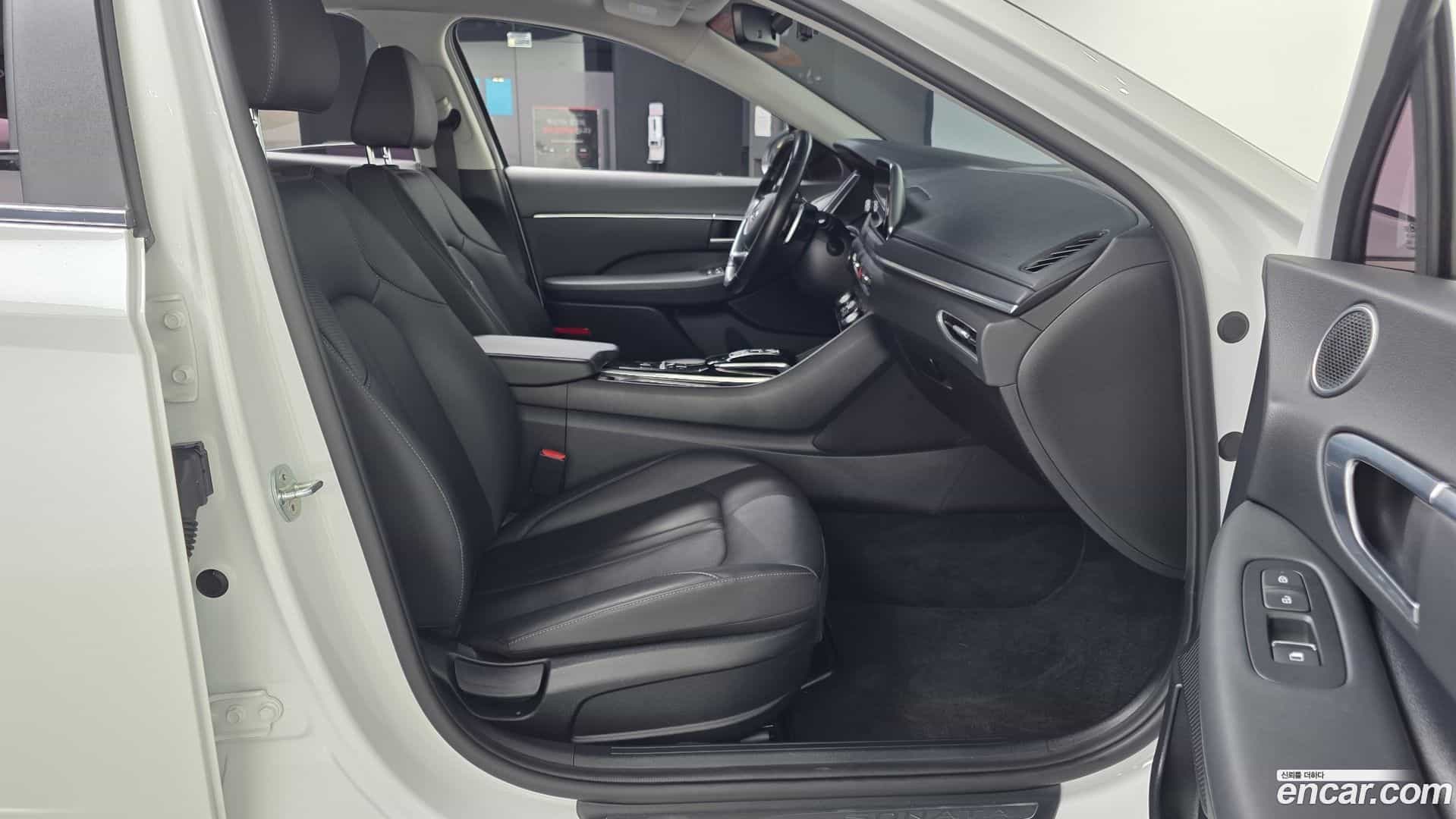 Sonata Hyundai 2020.2-OPTION-015