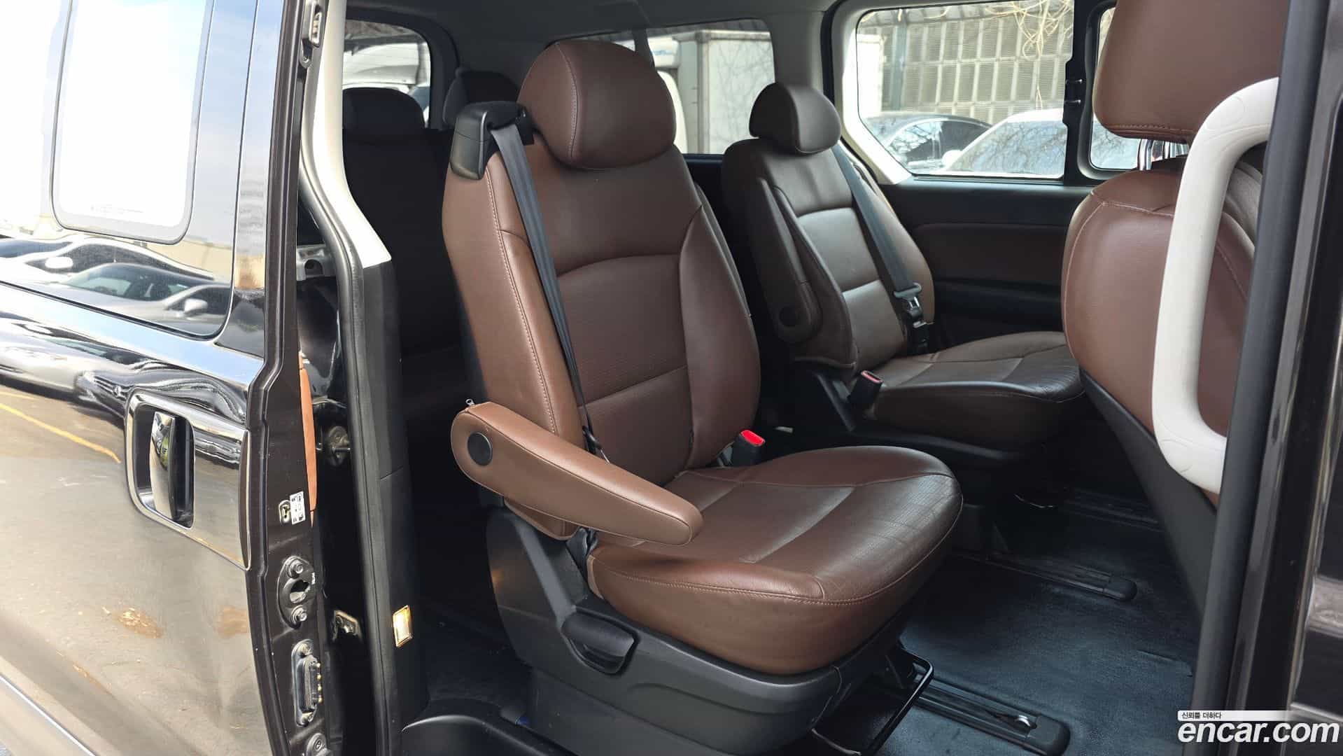 Starex Hyundai 2018.5-OPTION-016
