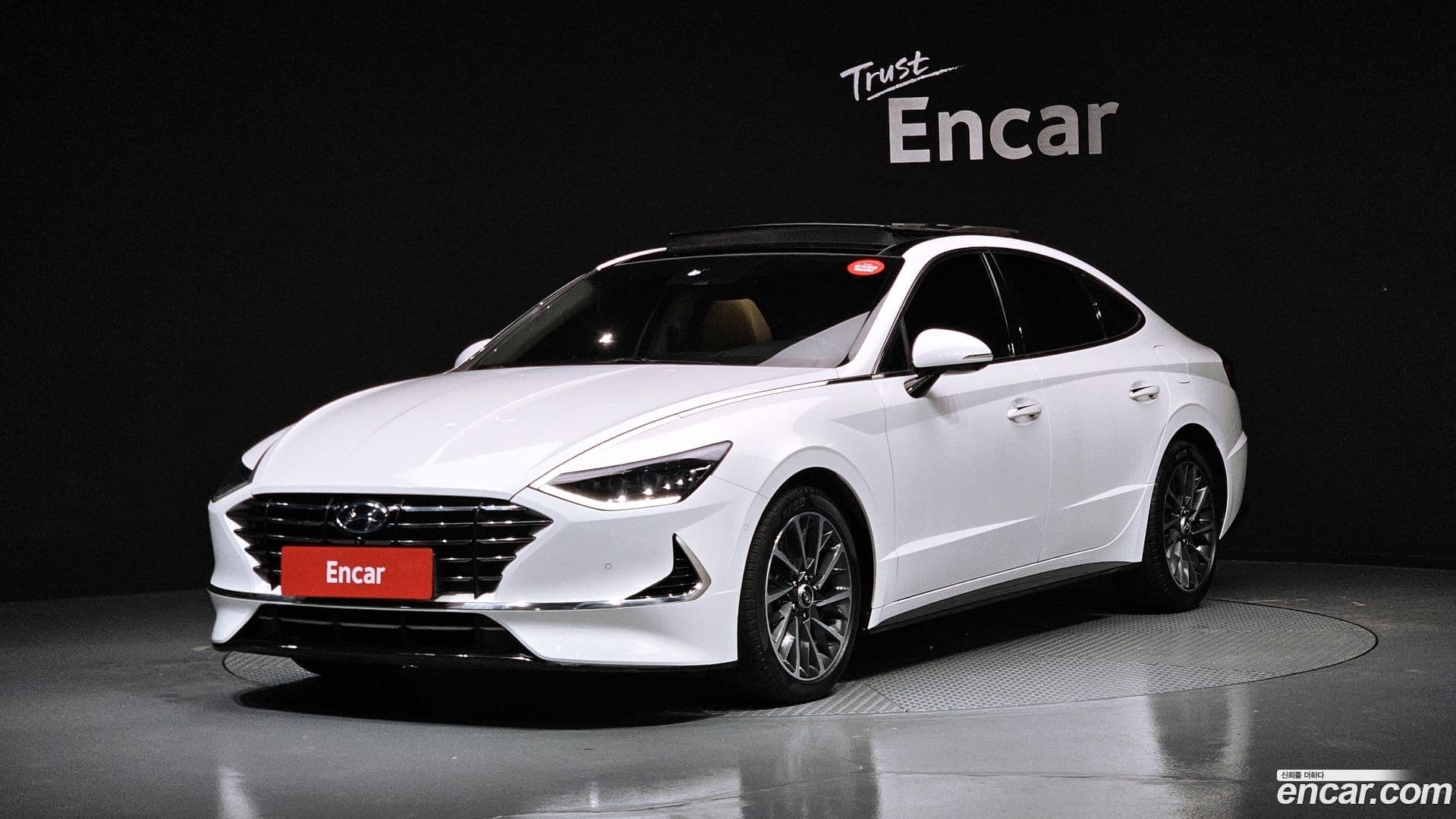 Main__Slider__Photo:Sonata Hyundai 2019.4-0