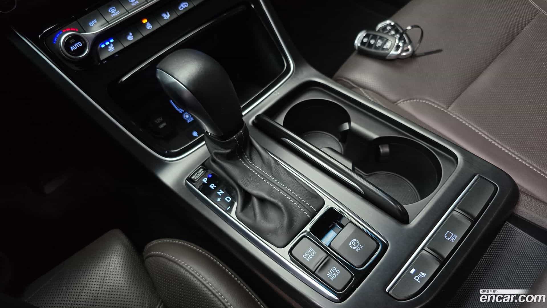 Grandeur Hyundai 2018.5-INNER-009