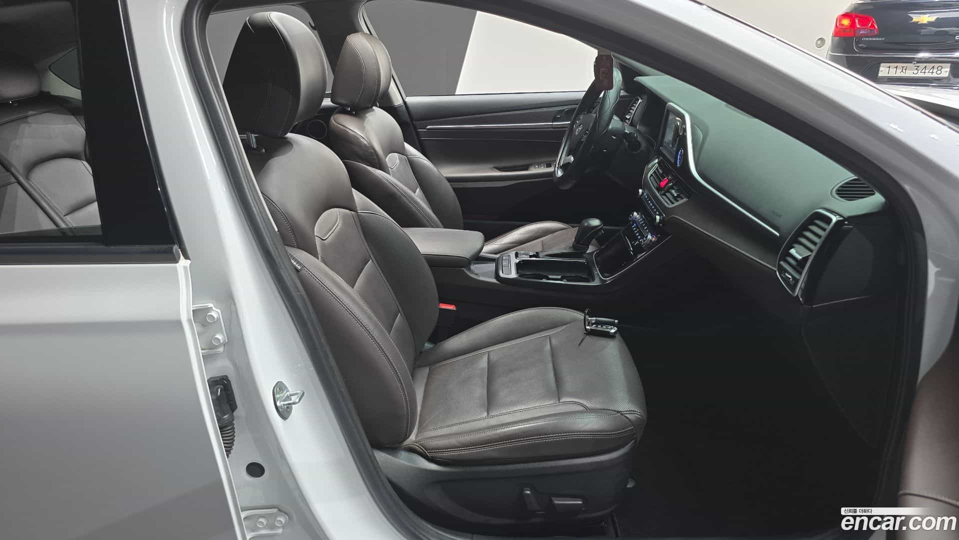 Grandeur Hyundai 2018.5-INNER-010