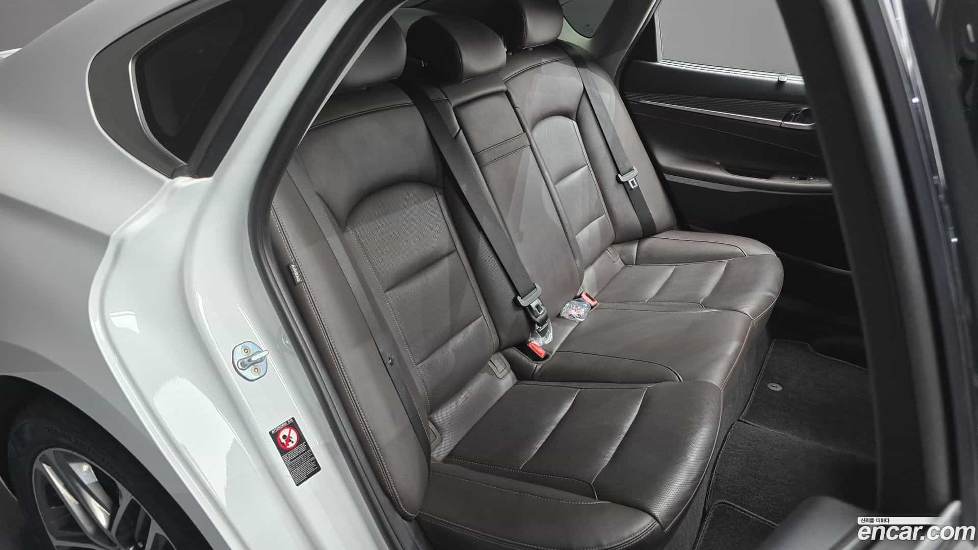 Grandeur Hyundai 2018.5-OPTION-016