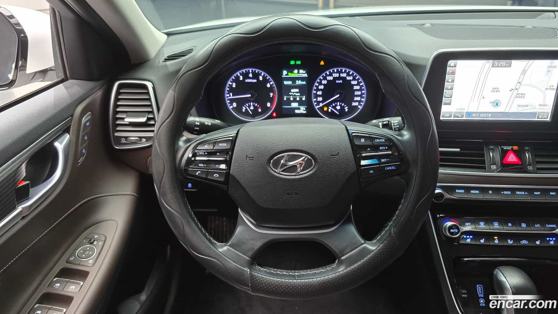 Grandeur Hyundai 2018.5-OPTION-018