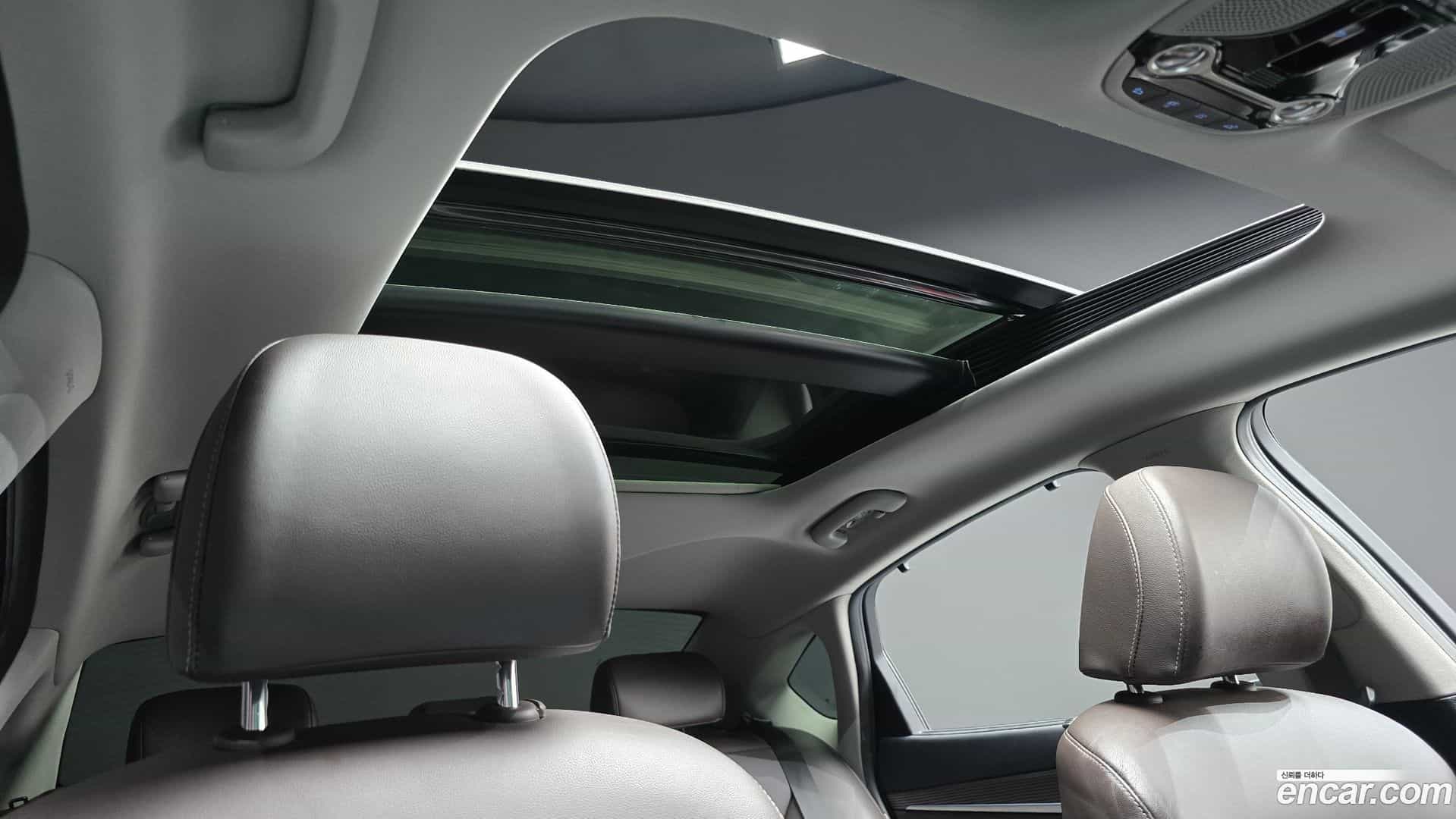 Grandeur Hyundai 2018.5-OPTION-023