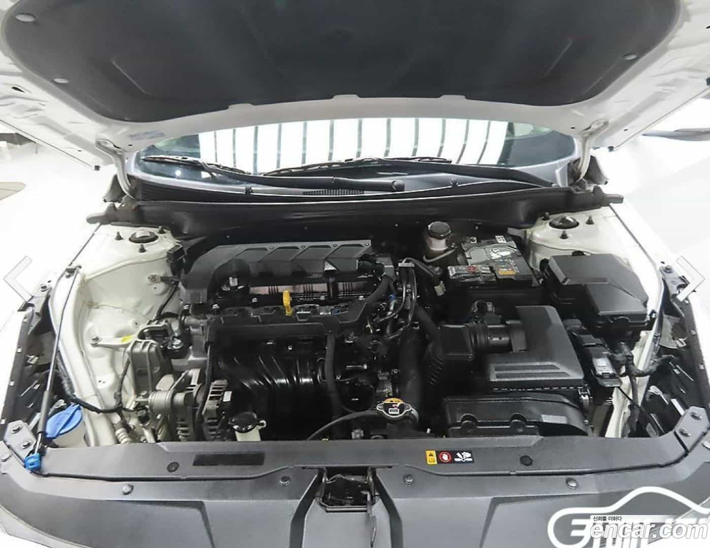 AVANTE Hyundai 2021.11-OPTION-023
