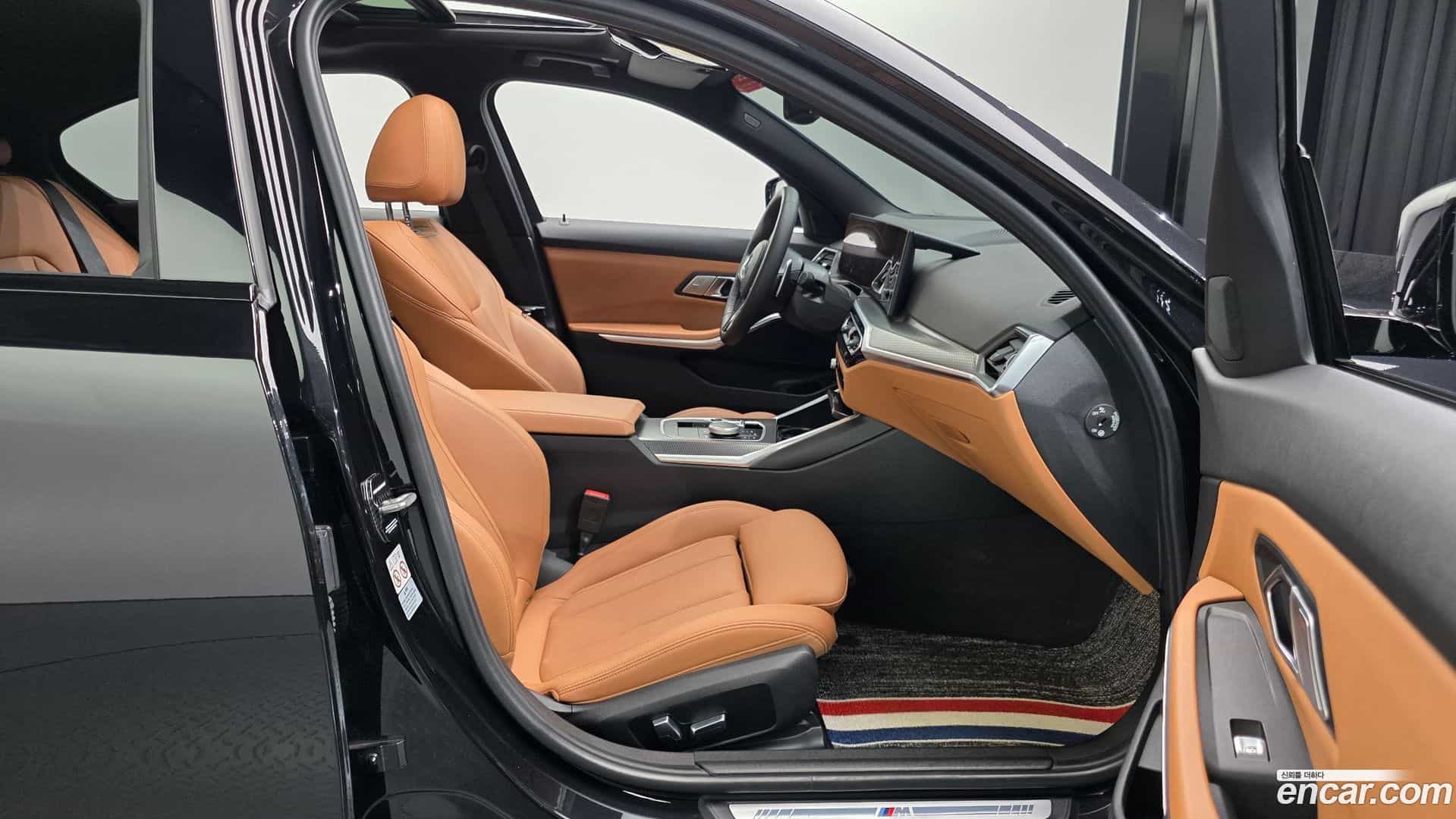 3-Series BMW 2022.11-INNER-010
