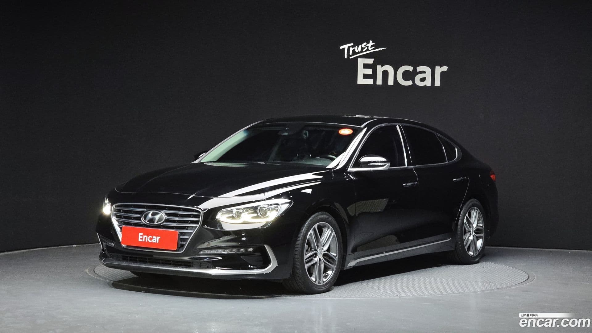 Main__Slider__Photo:Grandeur Hyundai 2016.11-0