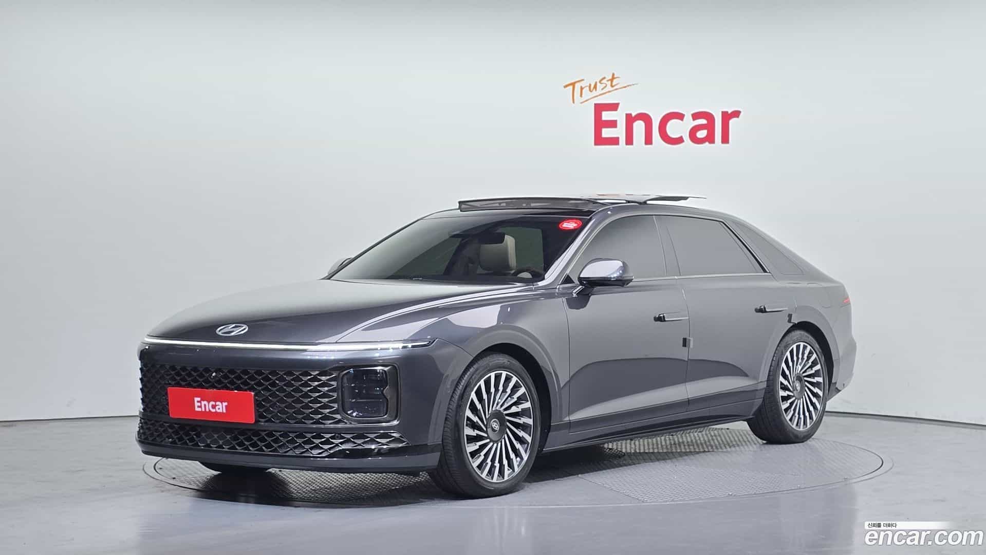 Grandeur Hyundai 2023.0-OUTER-001