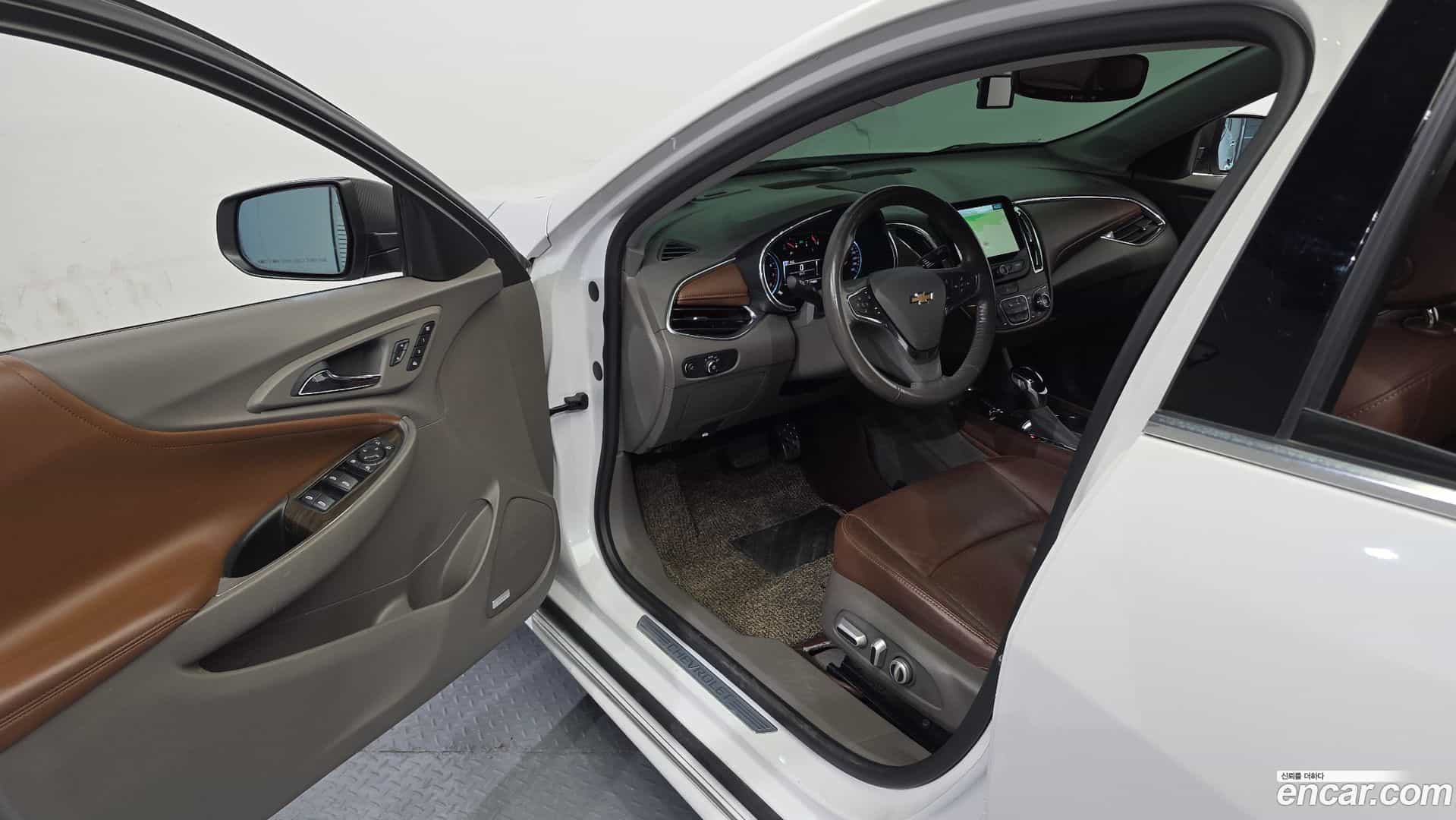 Malibu Chevrolet 2016.11-INNER-010