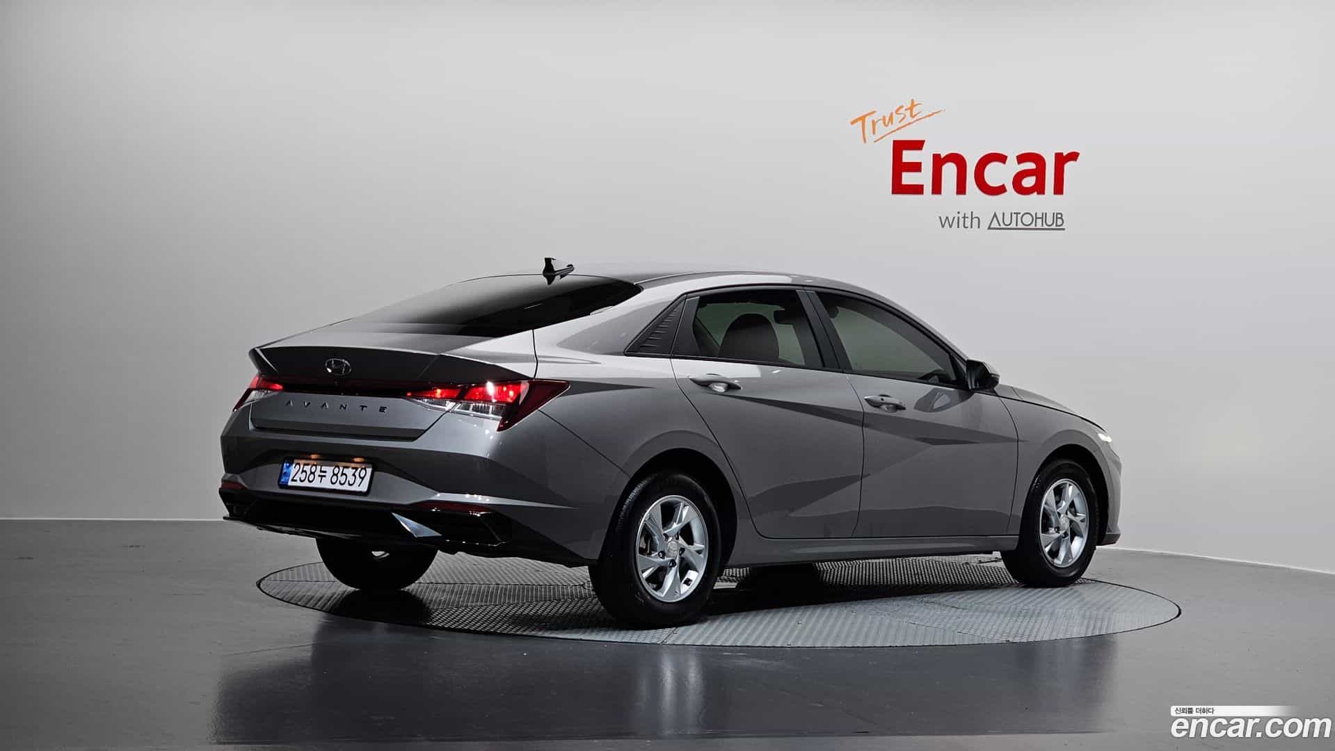 AVANTE Hyundai 2020.6-OUTER-002