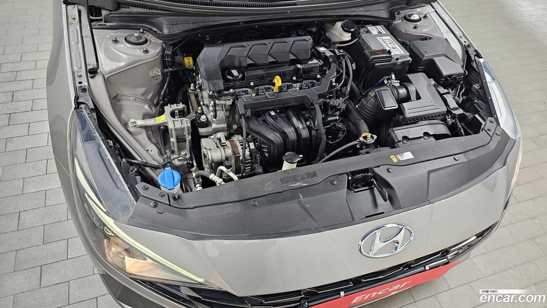 AVANTE Hyundai 2020.6-OUTER-006