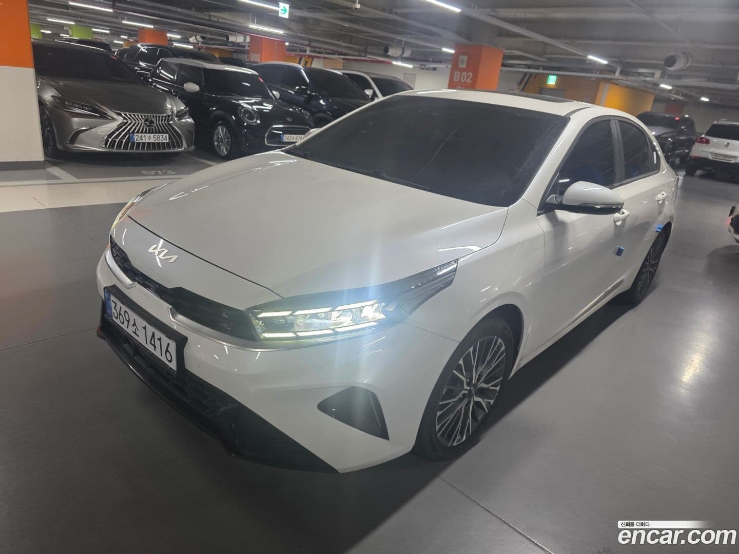 Main__Slider__Photo:K3 Kia 2022.4-0