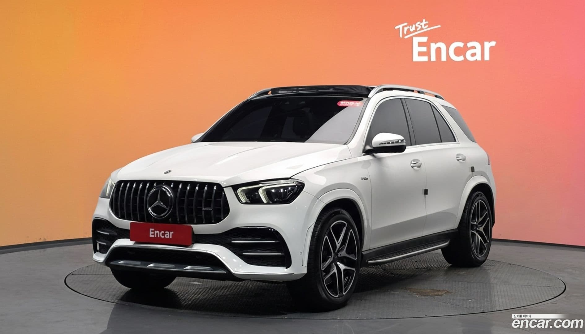 Main__Slider__Photo:GLE-Class Mercedes-Benz 2021.6-0