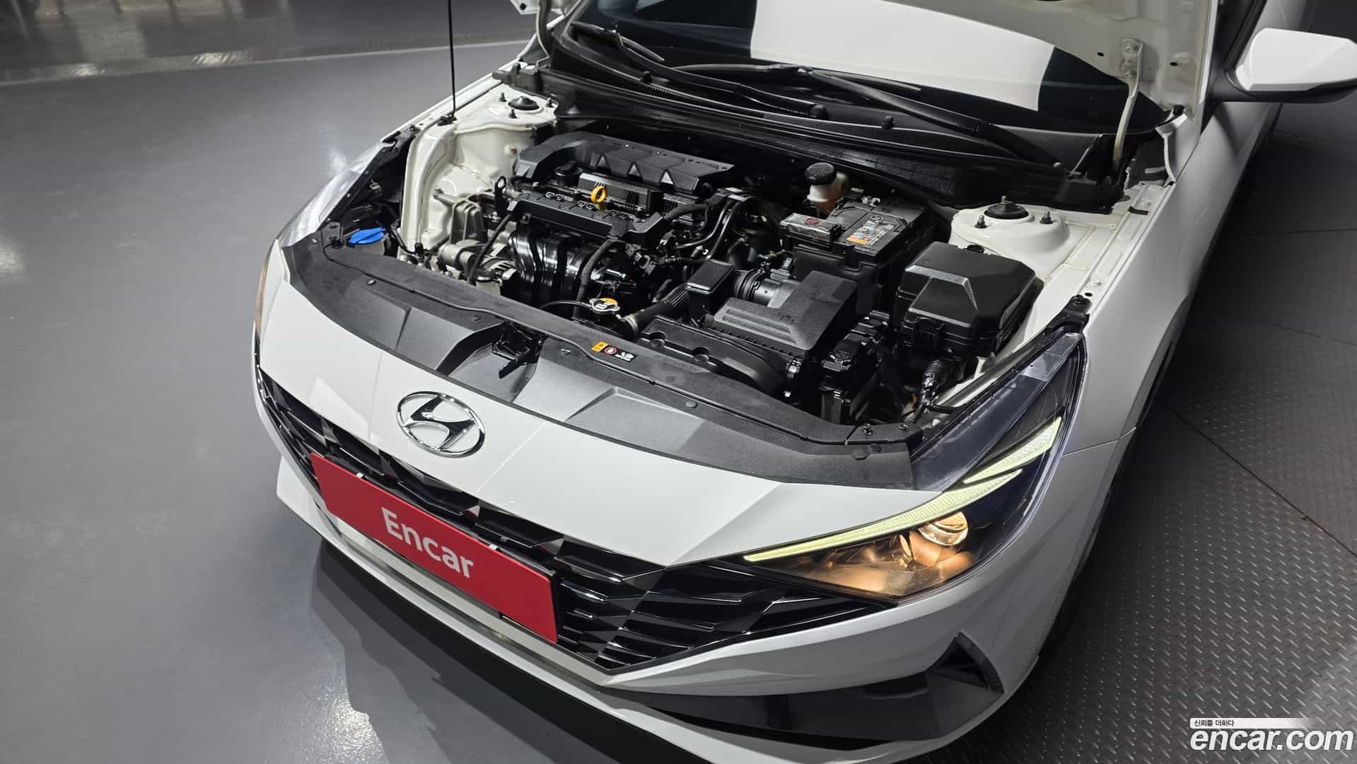 AVANTE Hyundai 2021.0-OUTER-006
