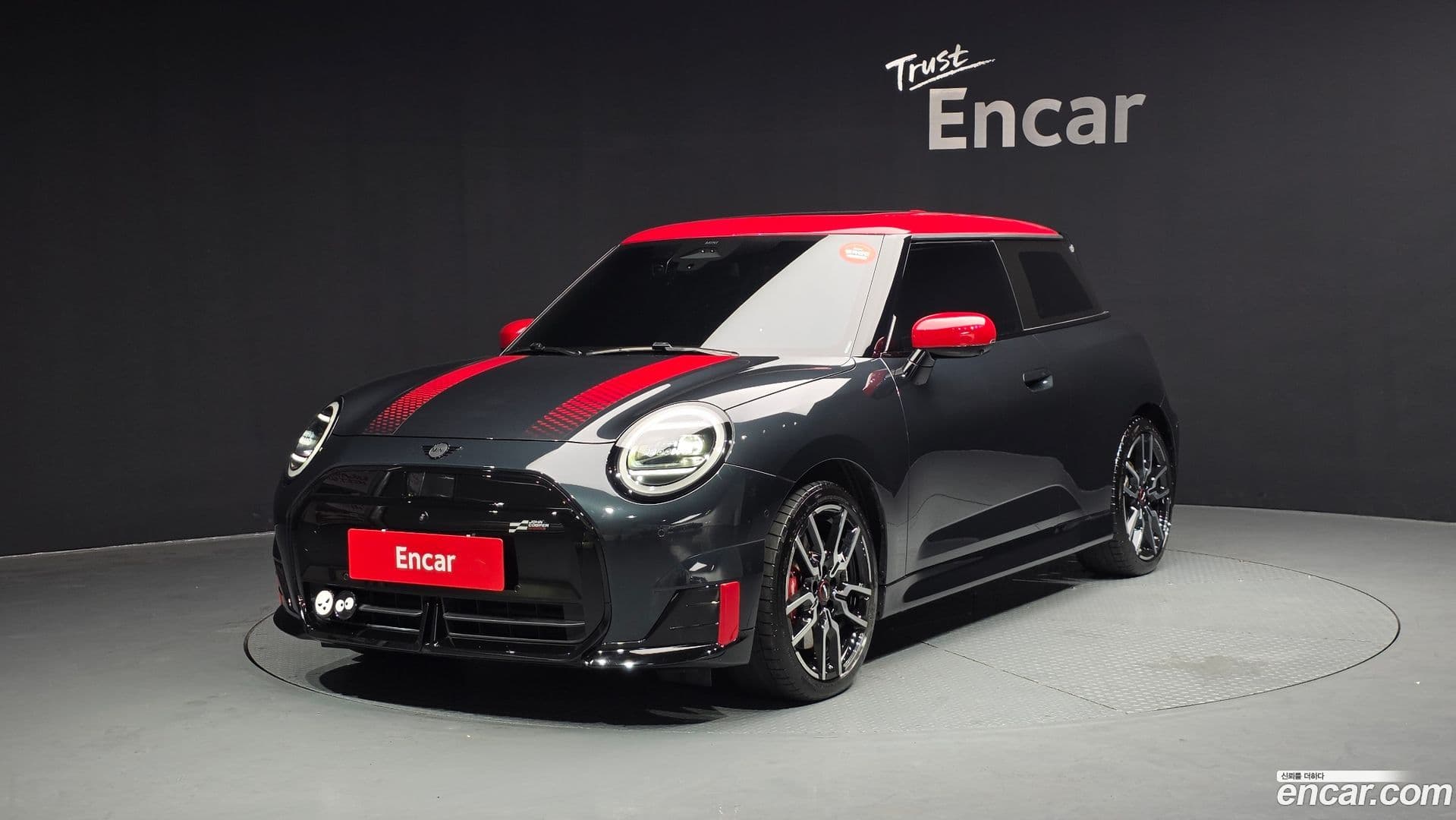 Main__Slider__Photo:Cooper Mini 2025.7-0
