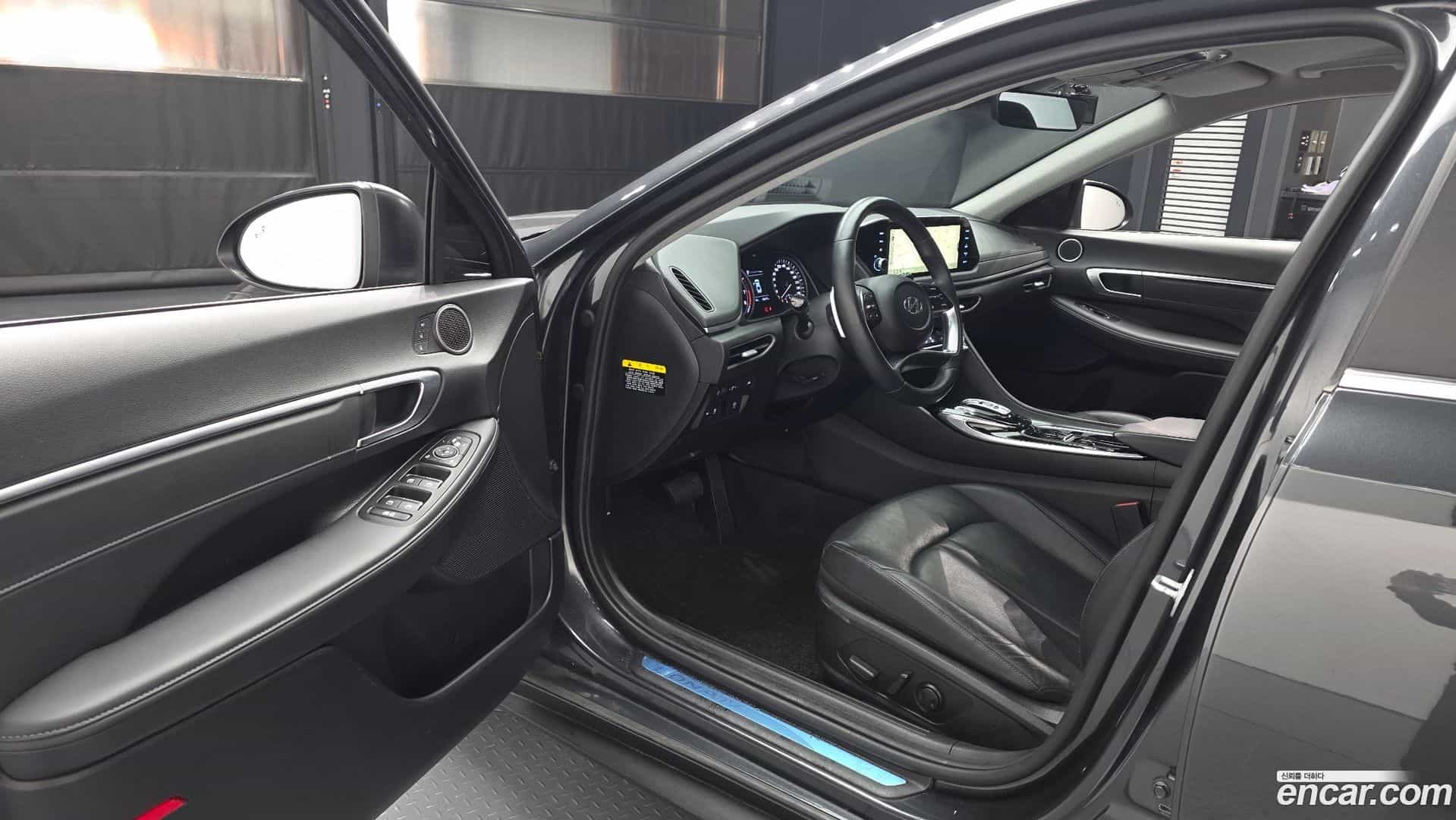 Sonata Hyundai 2019.6-INNER-010