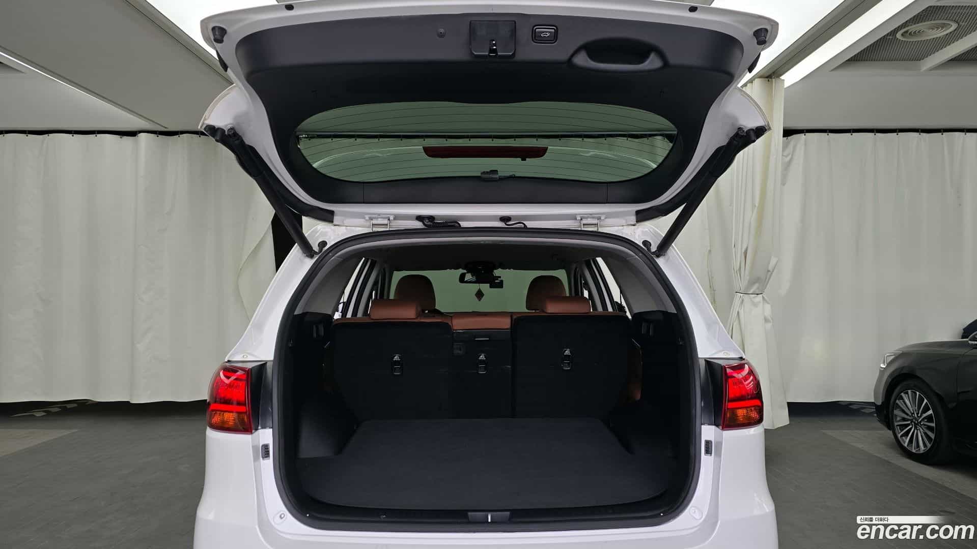Sorento Kia 2019.8-OPTION-024