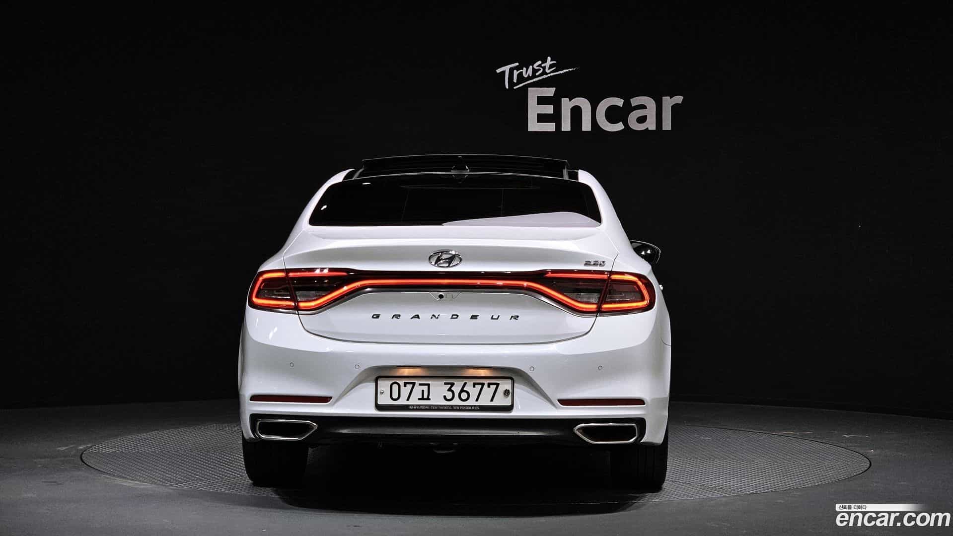 Grandeur Hyundai 2017.0-OUTER-004