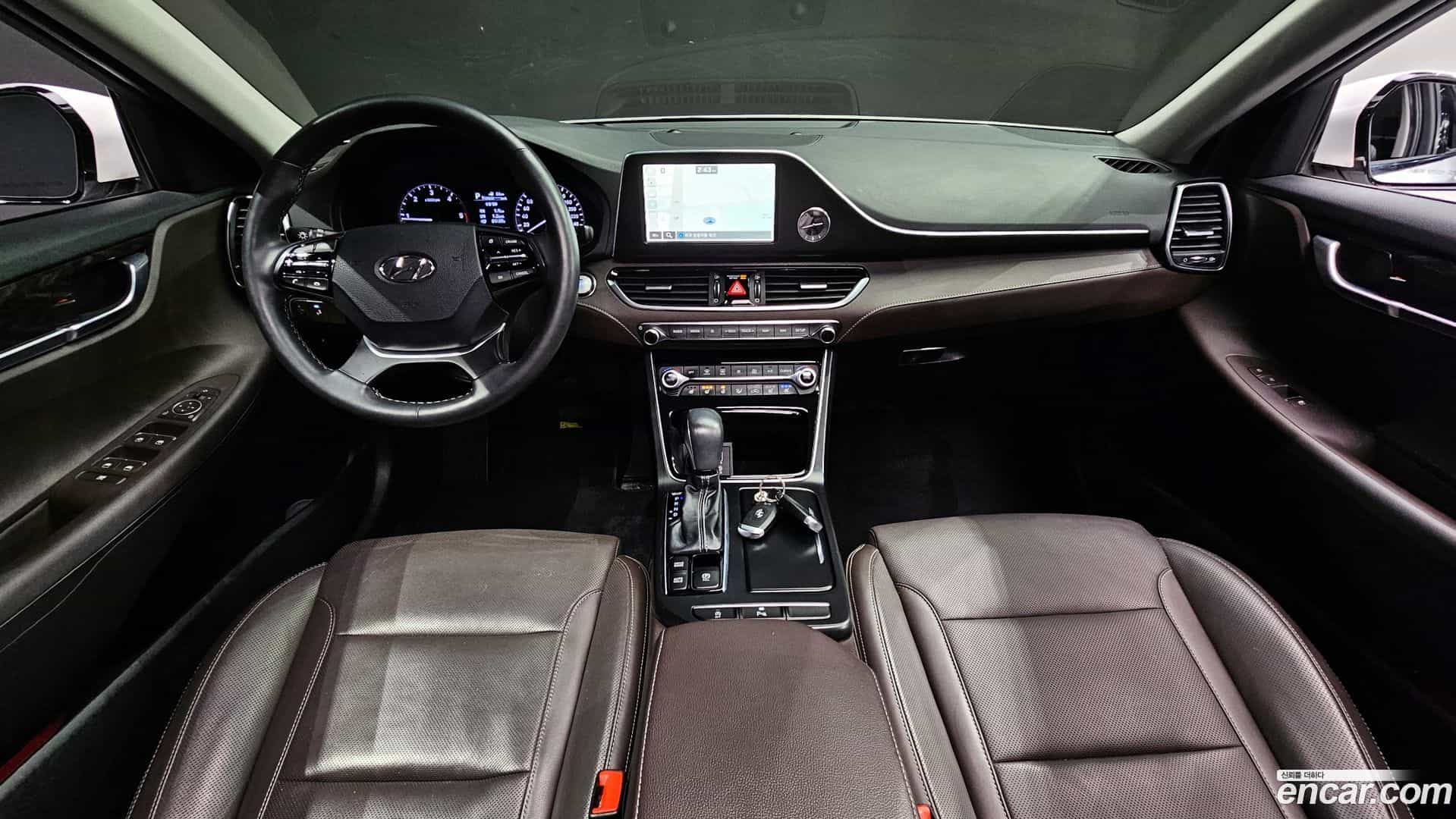 Grandeur Hyundai 2017.0-INNER-007