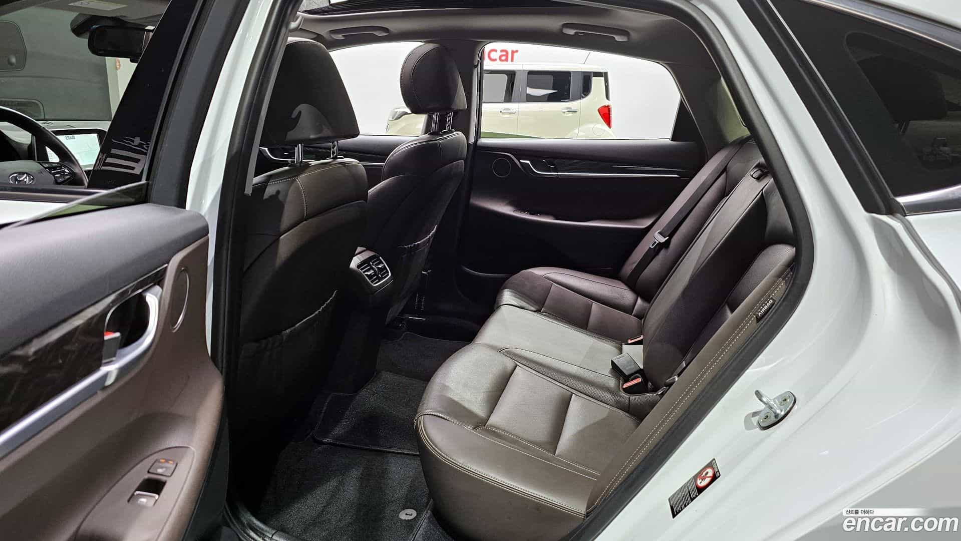 Grandeur Hyundai 2017.0-OPTION-016
