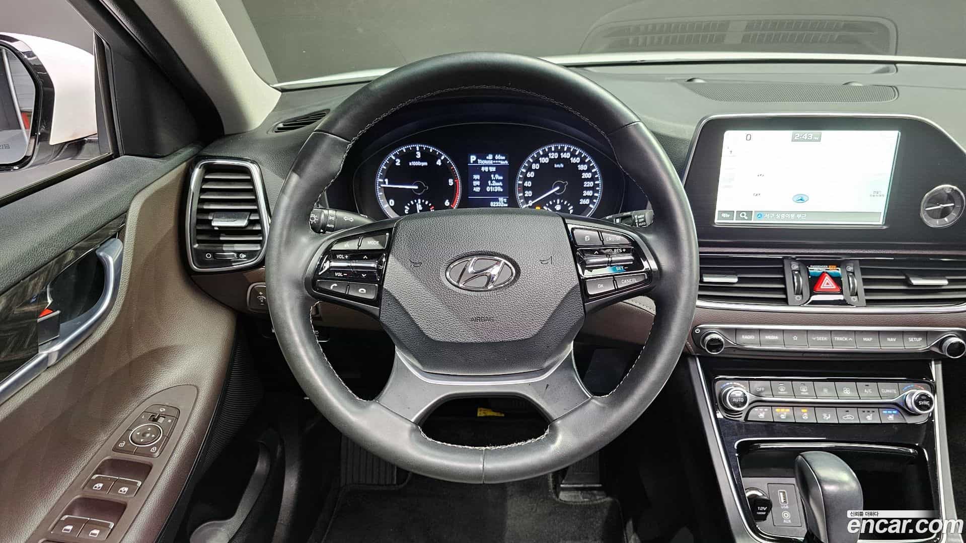 Grandeur Hyundai 2017.0-OPTION-017