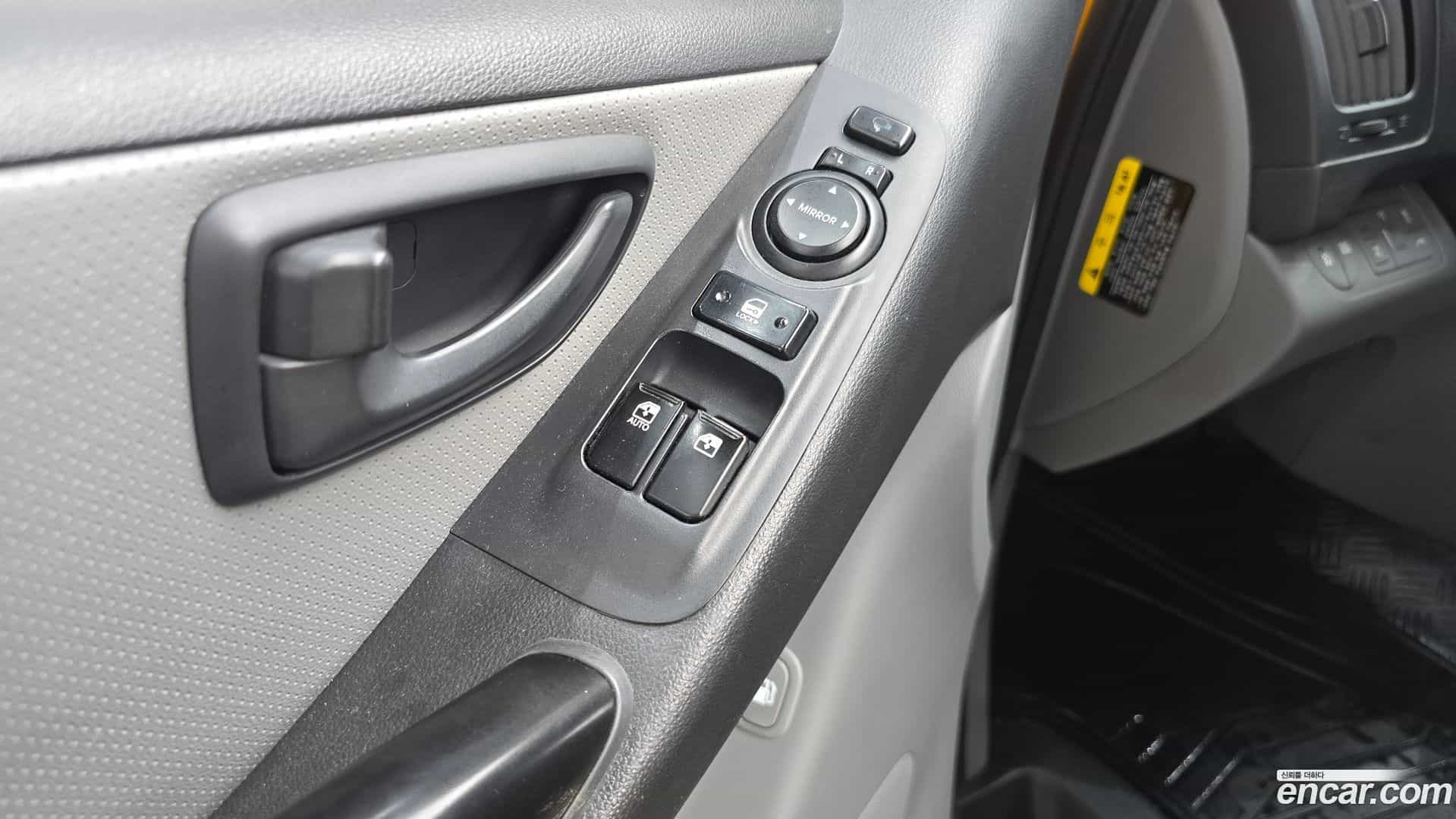 Starex Hyundai 2019.9-OPTION-023