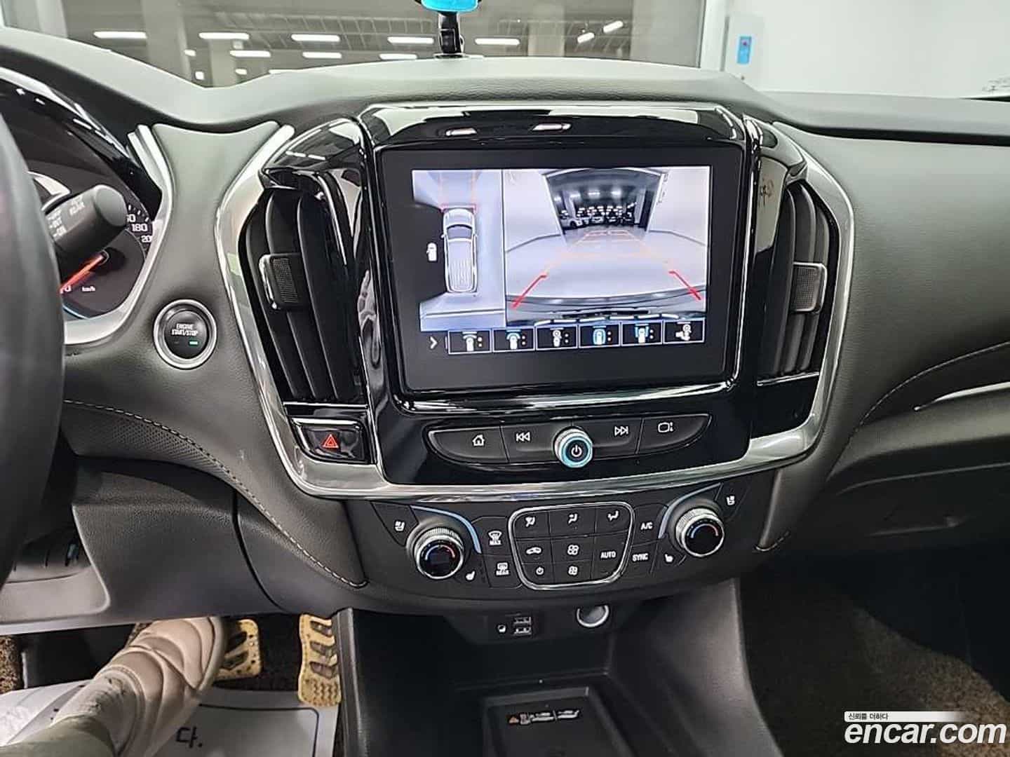 Traverse Chevrolet 2021.1-INNER-010
