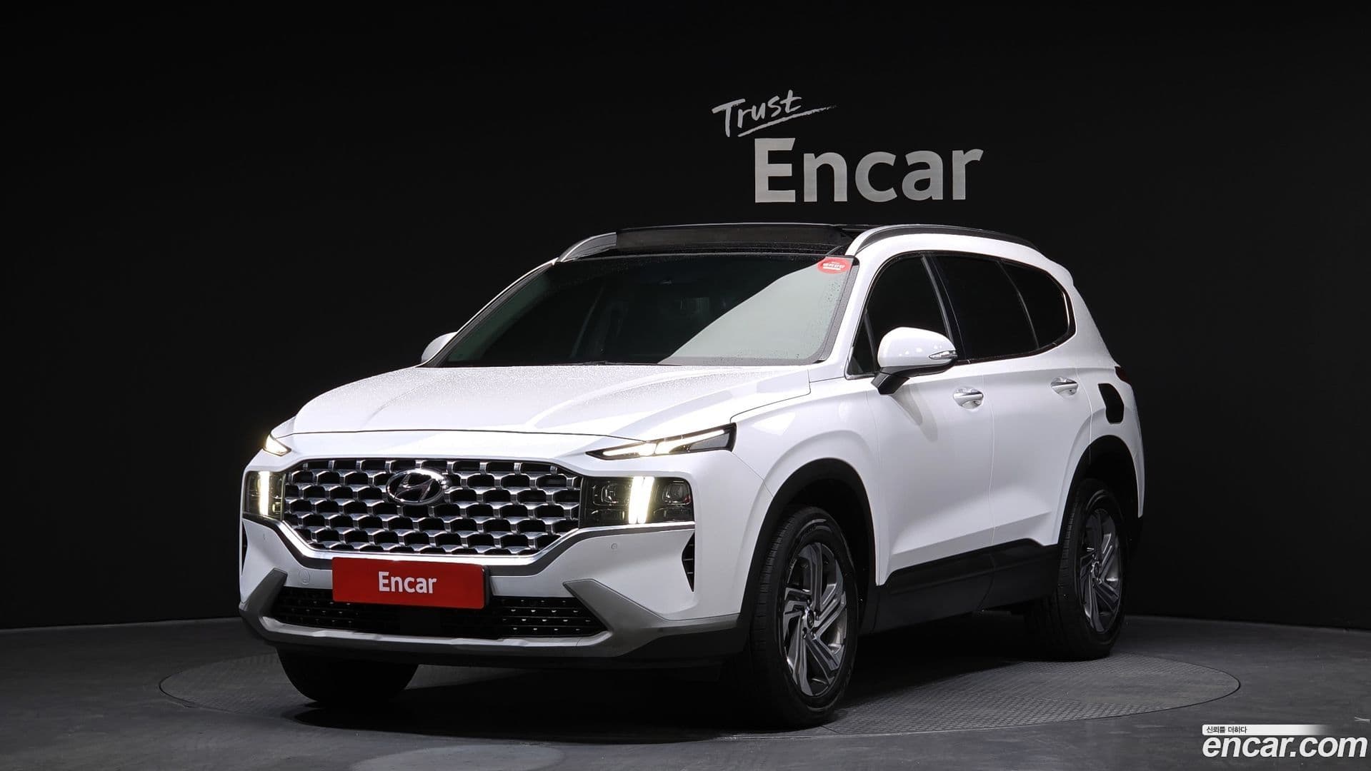 Main__Slider__Photo:Santafe Hyundai 2021.2-0