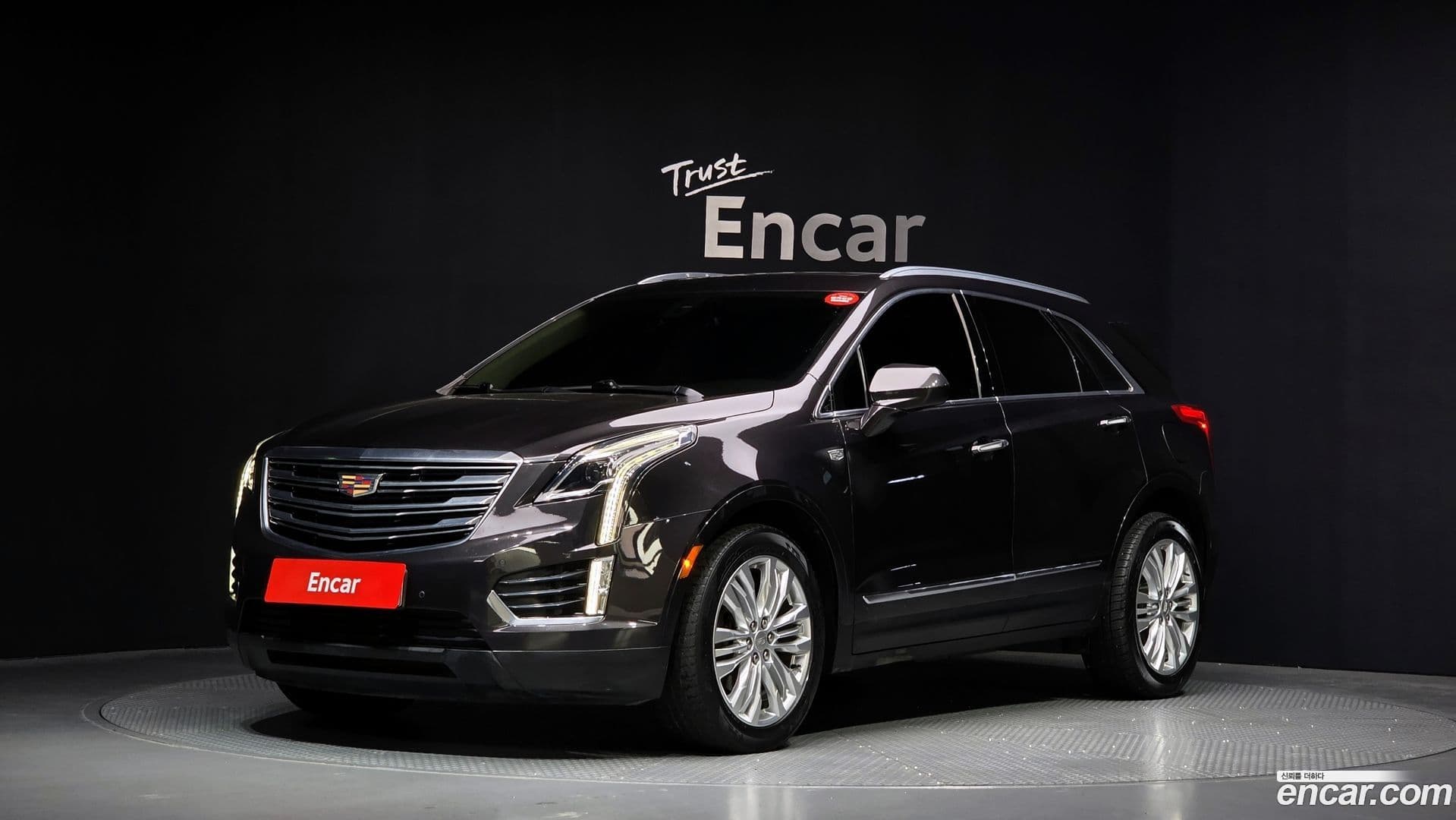 Main__Slider__Photo:XT5 Cadillac 2016.10-0